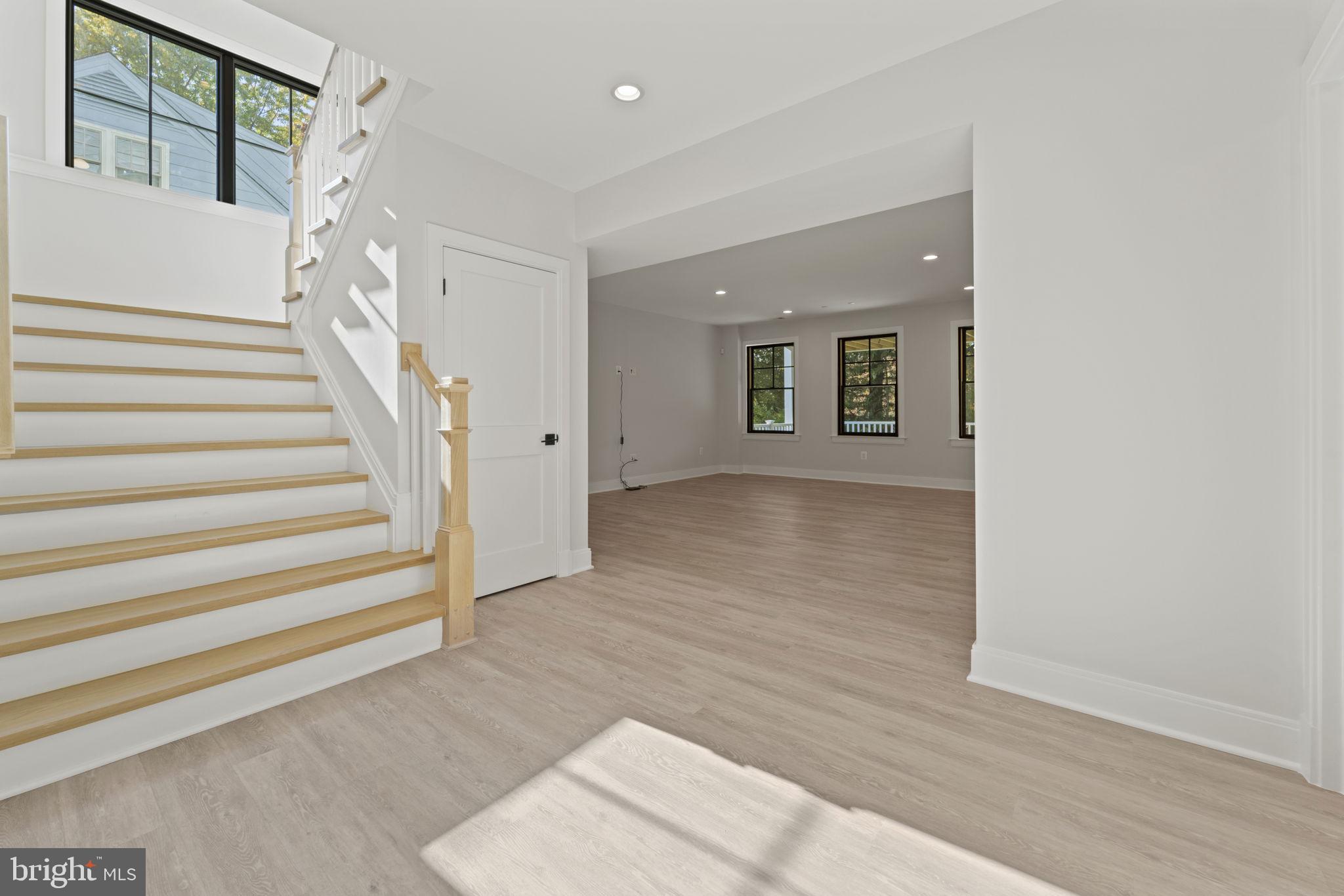 KENWOOD PARK - Residential