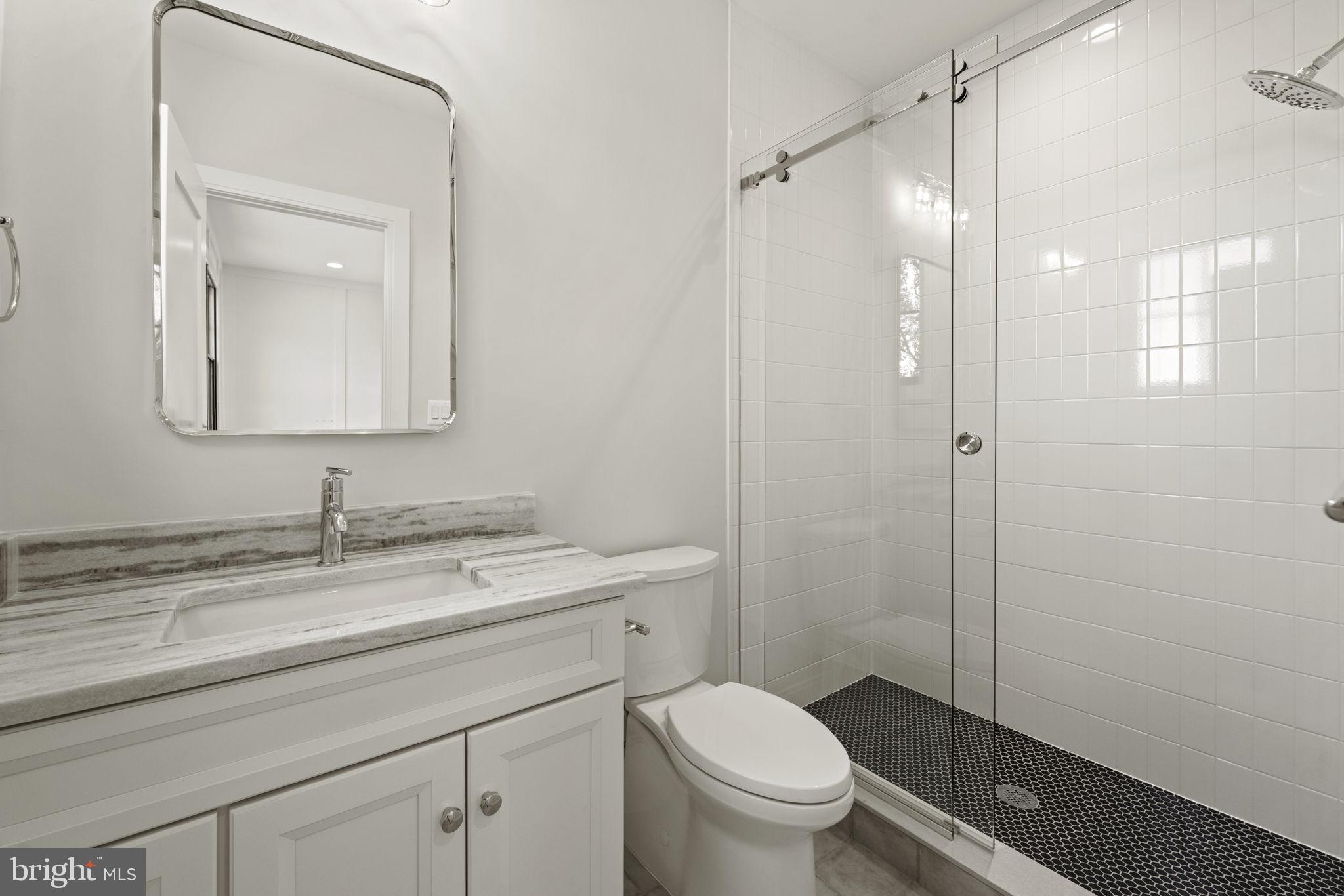 KENWOOD PARK - Residential