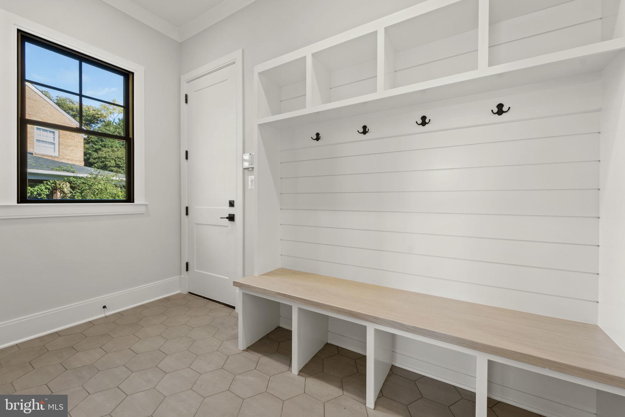 KENWOOD PARK - Residential