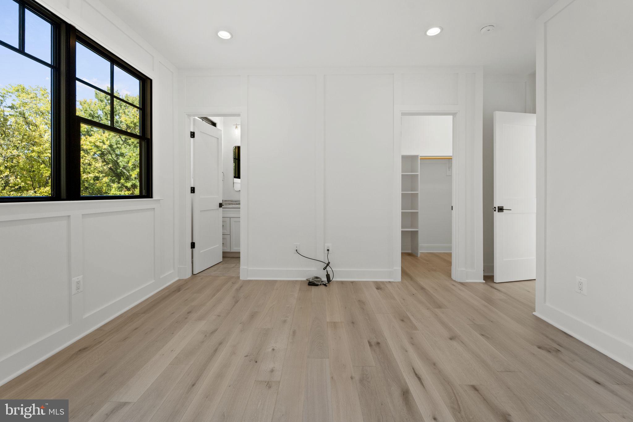 KENWOOD PARK - Residential