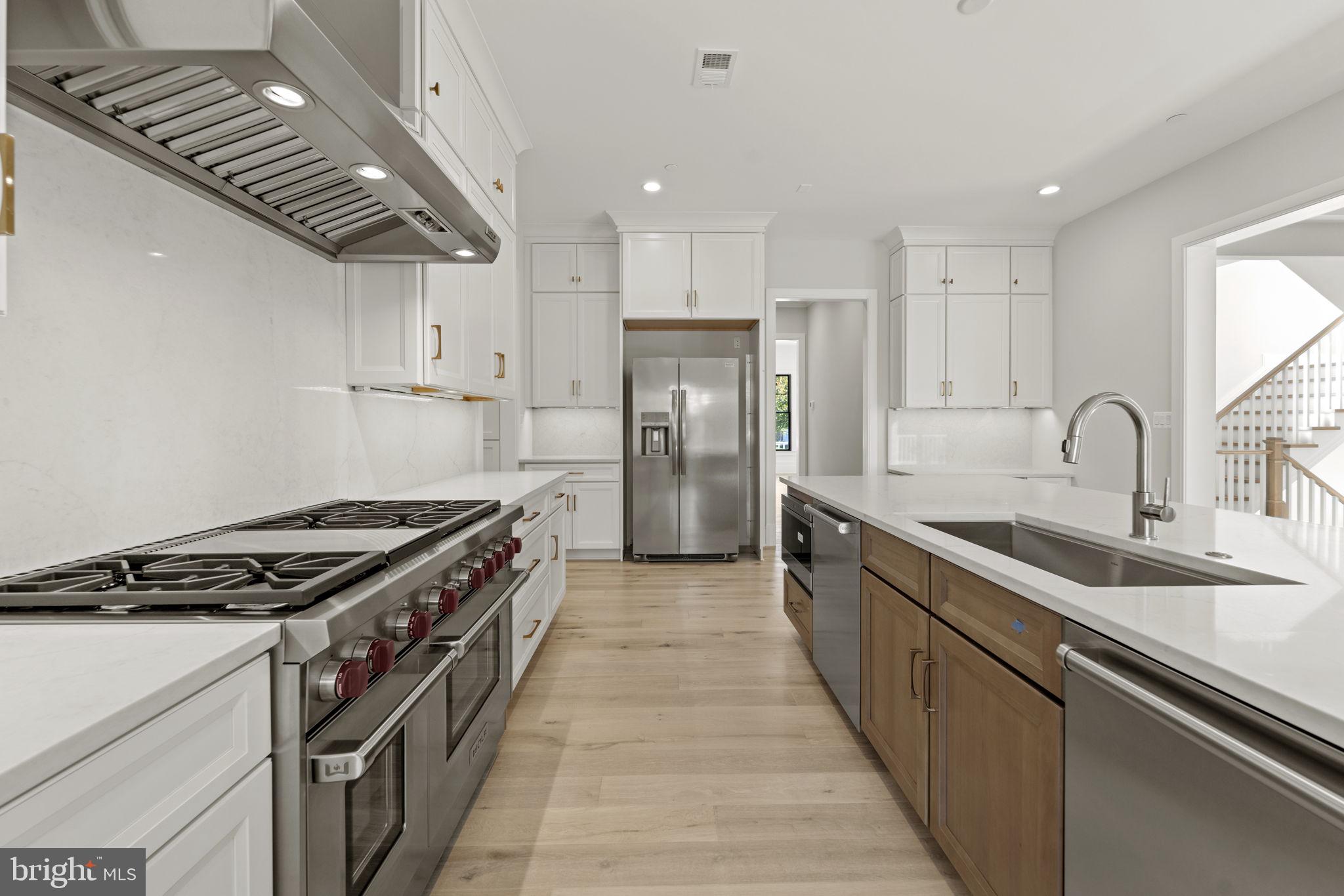 KENWOOD PARK - Residential