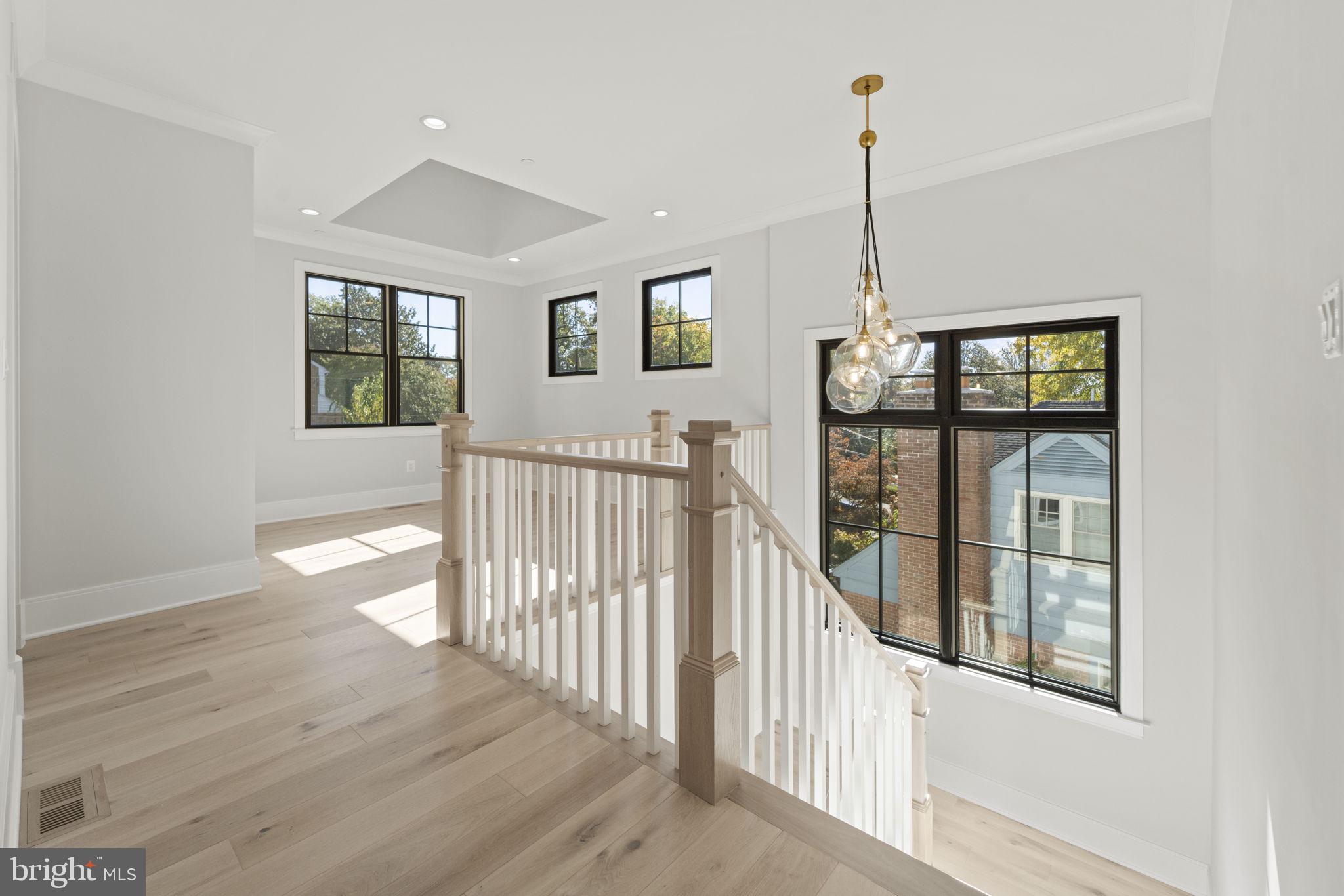 KENWOOD PARK - Residential