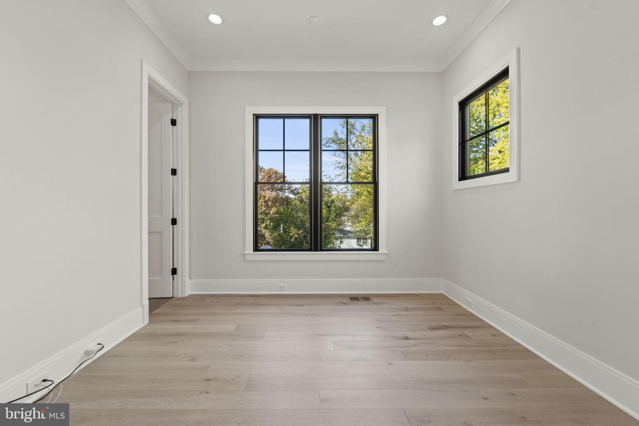 KENWOOD PARK - Residential