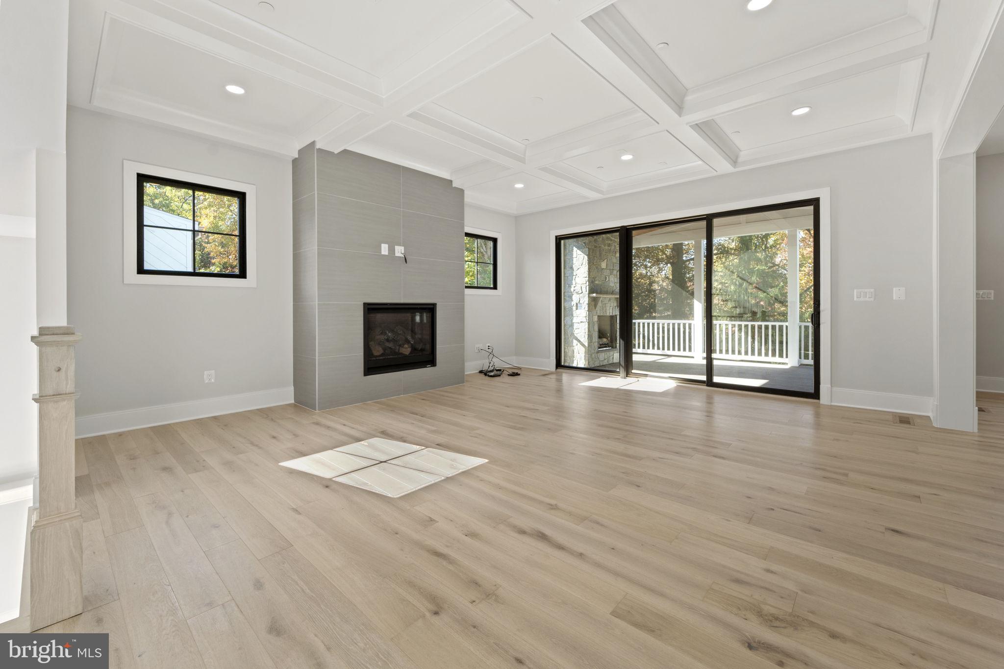 KENWOOD PARK - Residential