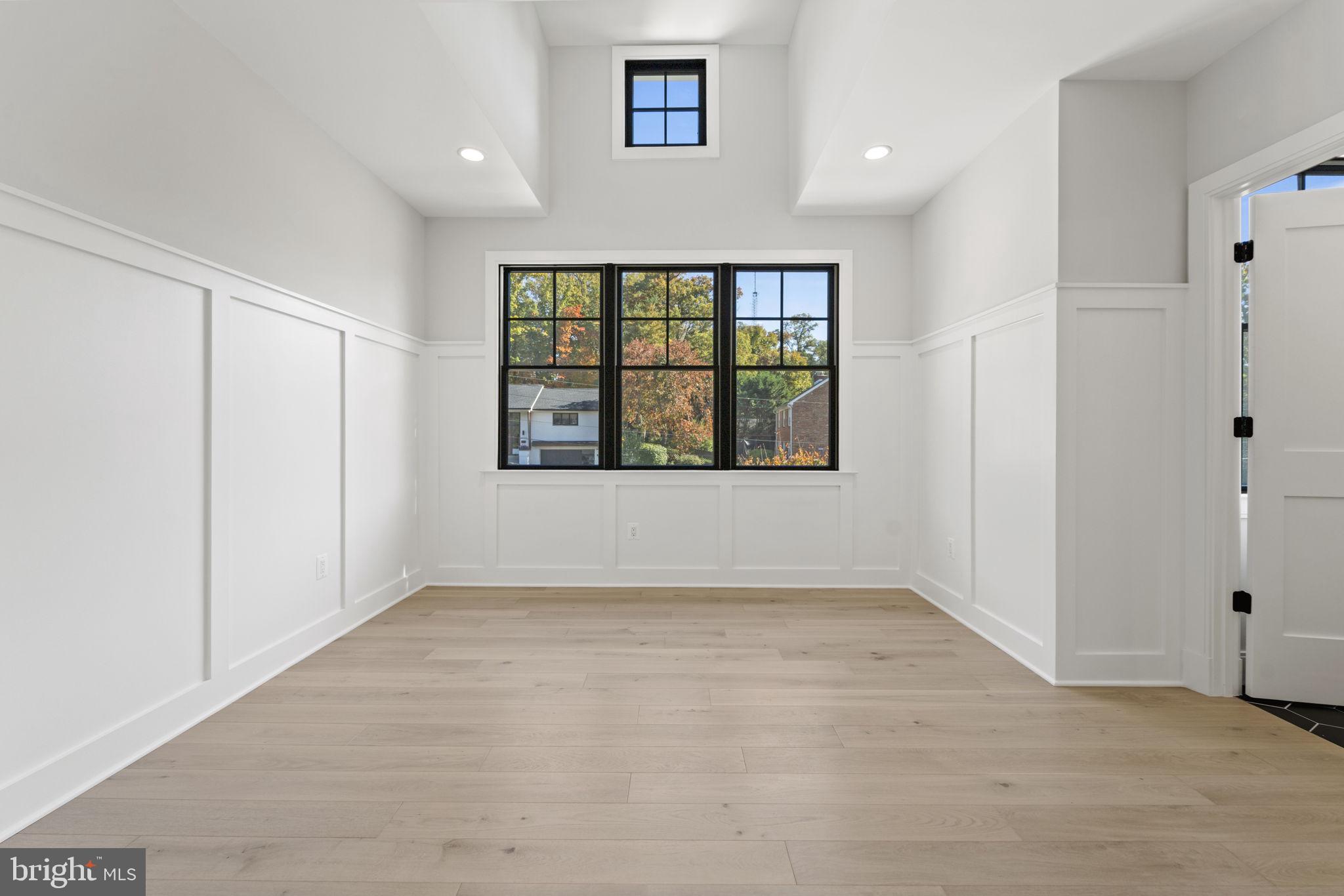 KENWOOD PARK - Residential