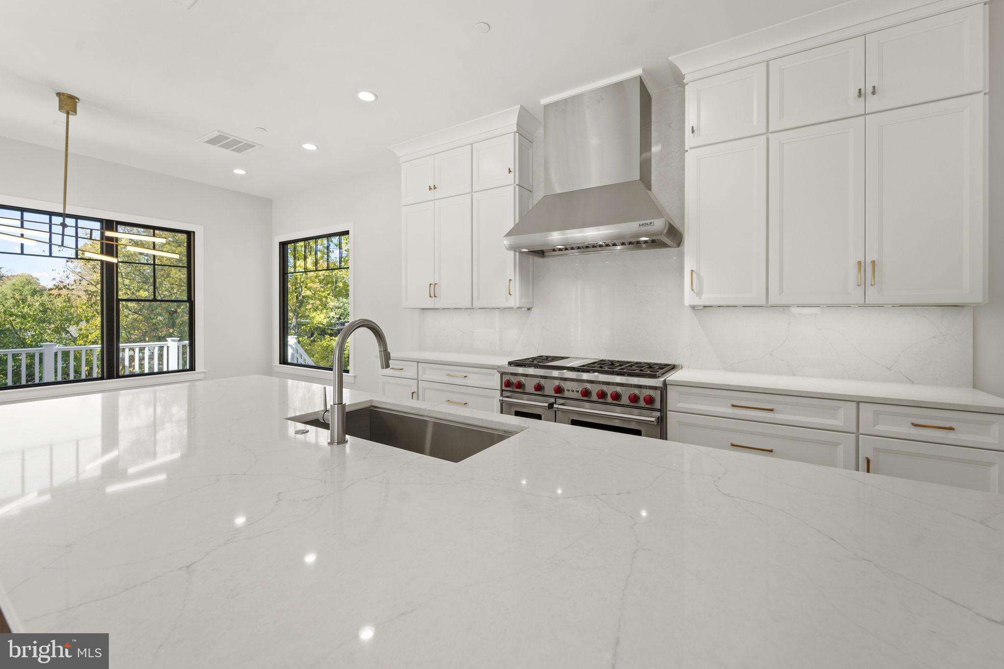 KENWOOD PARK - Residential