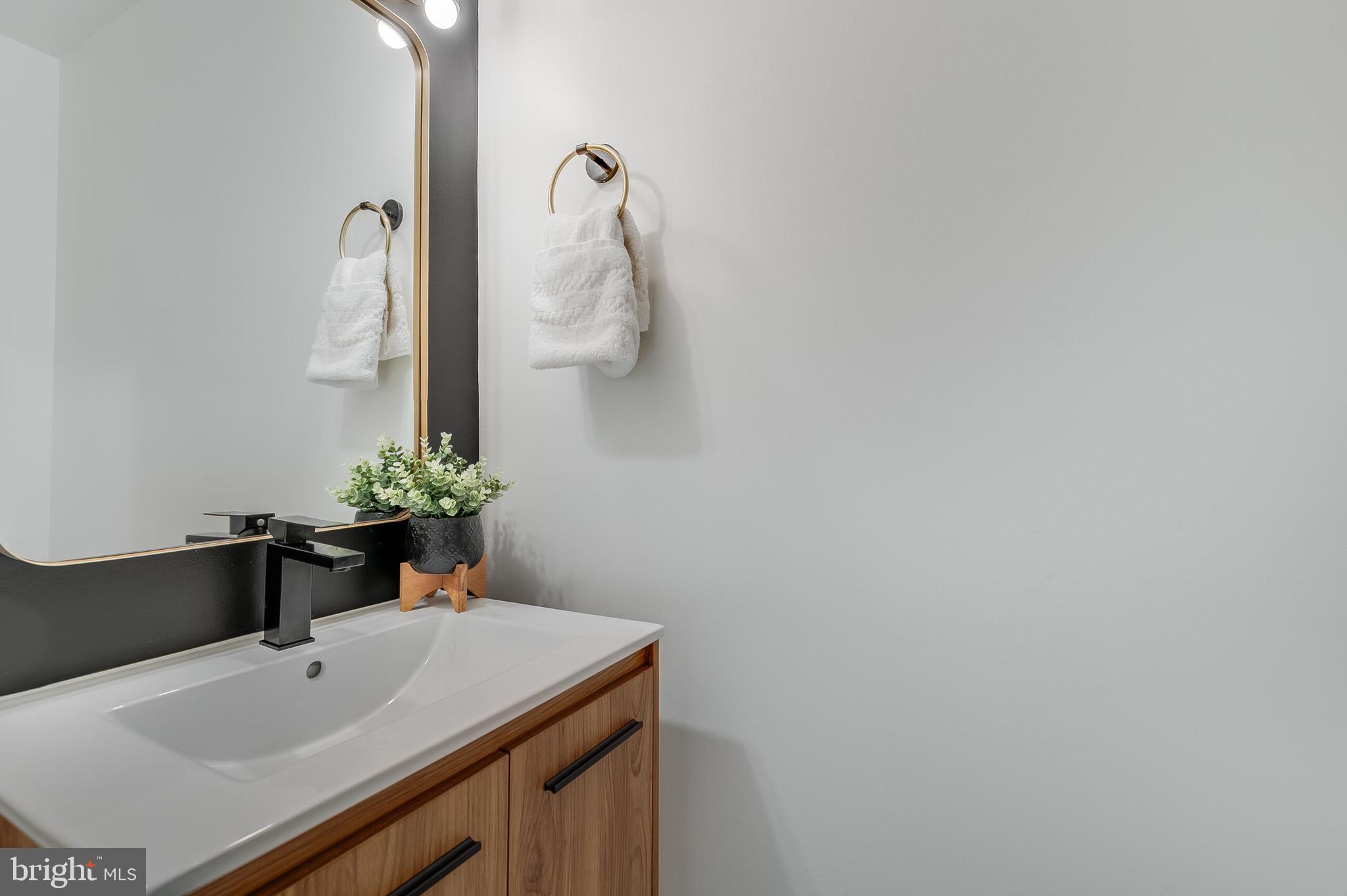 HIGHGATE - Residential Lease