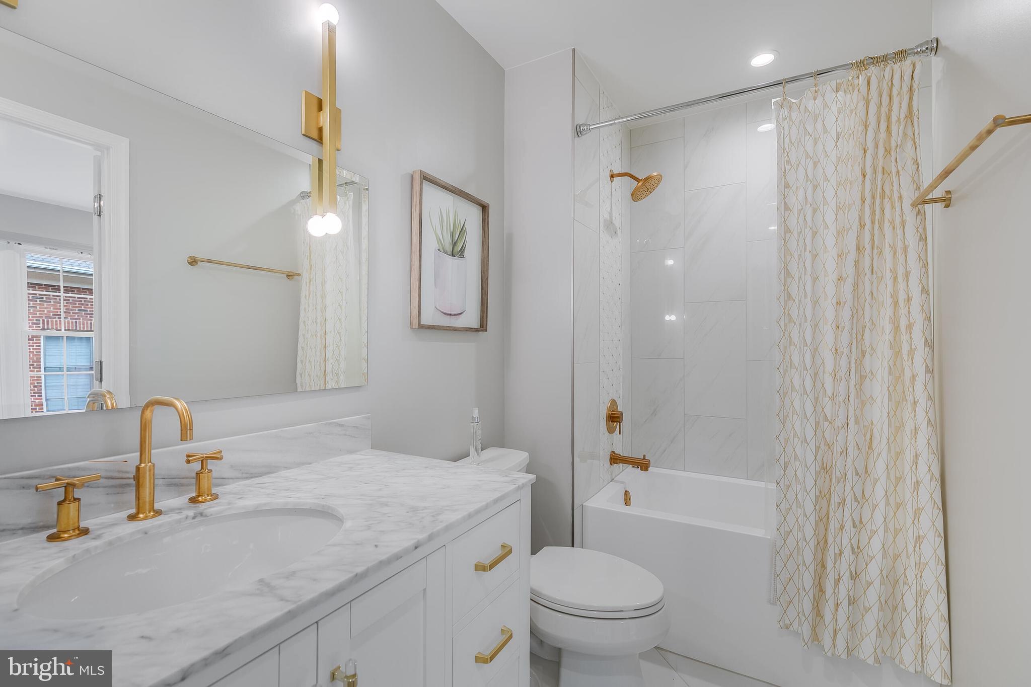 HIGHGATE - Residential Lease