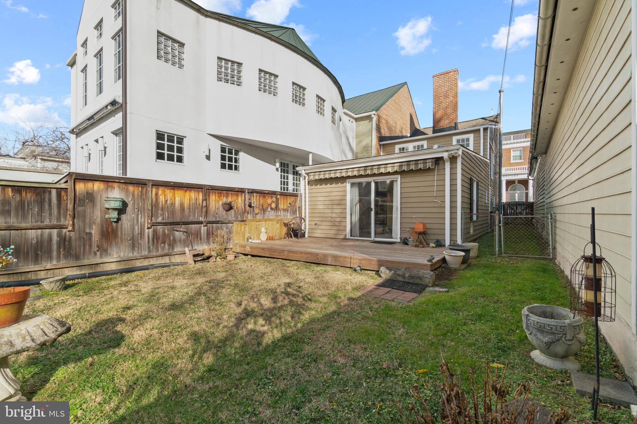 DOWNTOWN FREDERICKSBURG - Residential