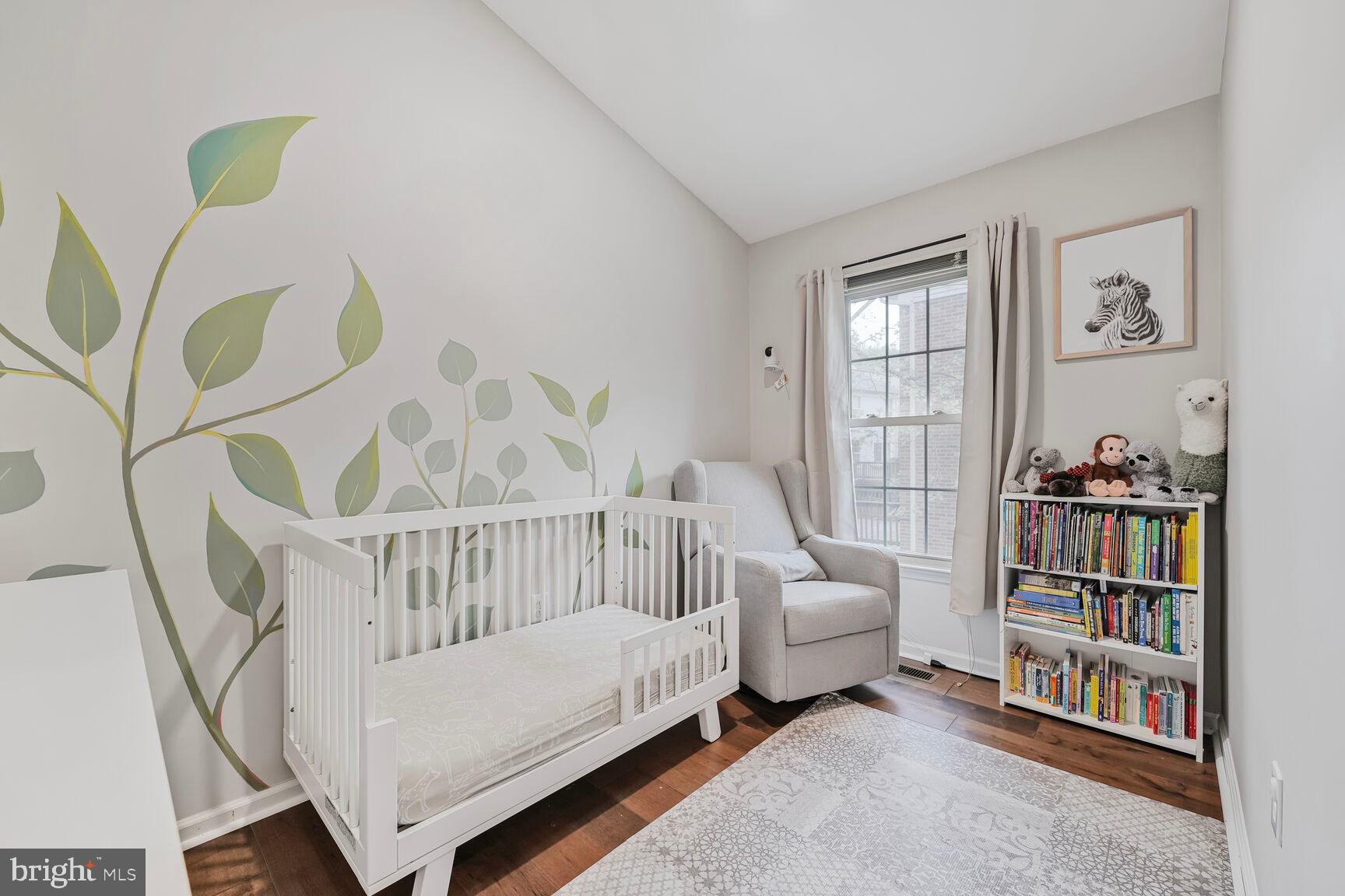 GROSVENOR PARK TOWNHOME CONDOMINIUMS - Residential