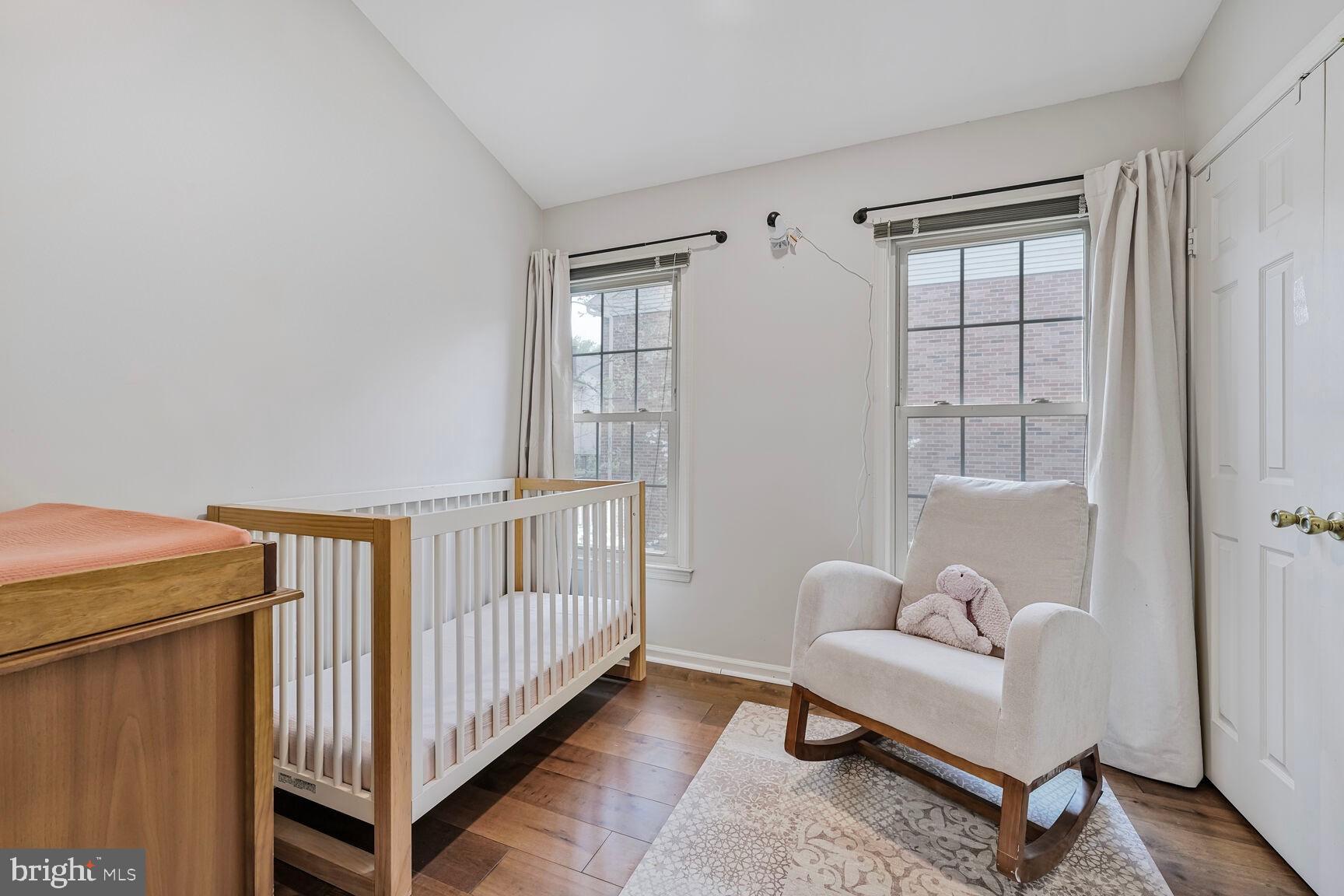 GROSVENOR PARK TOWNHOME CONDOMINIUMS - Residential