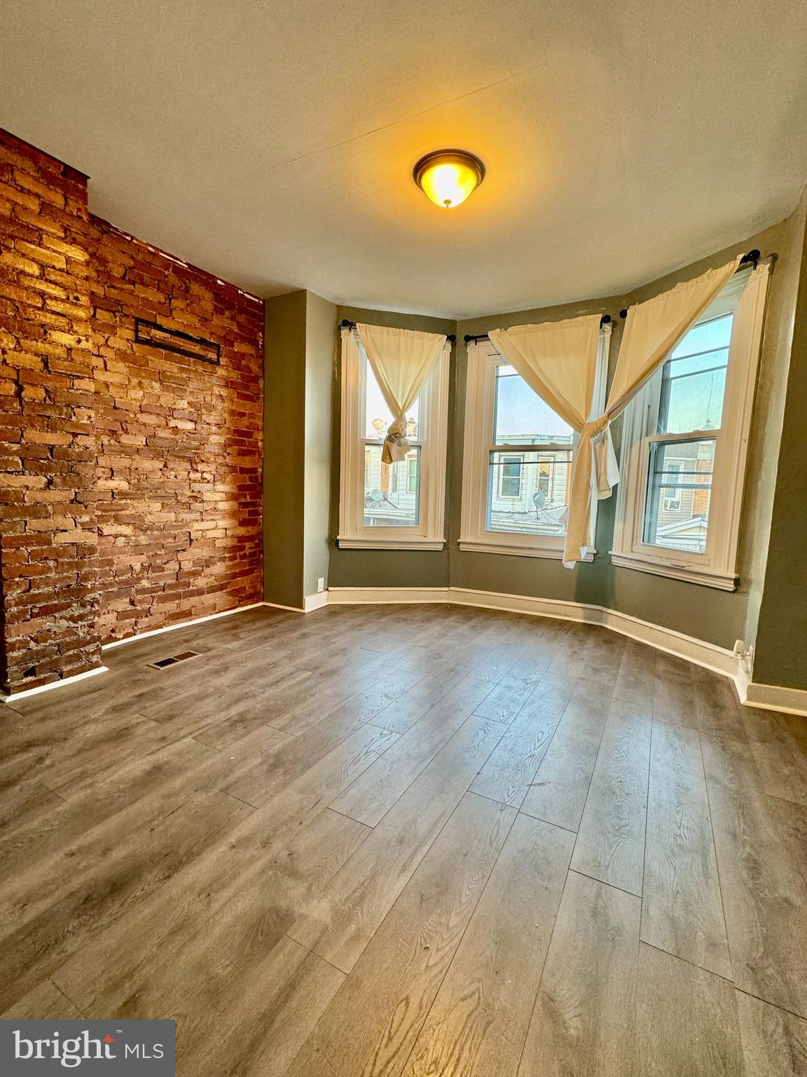 HARROWGATE - Residential Lease
