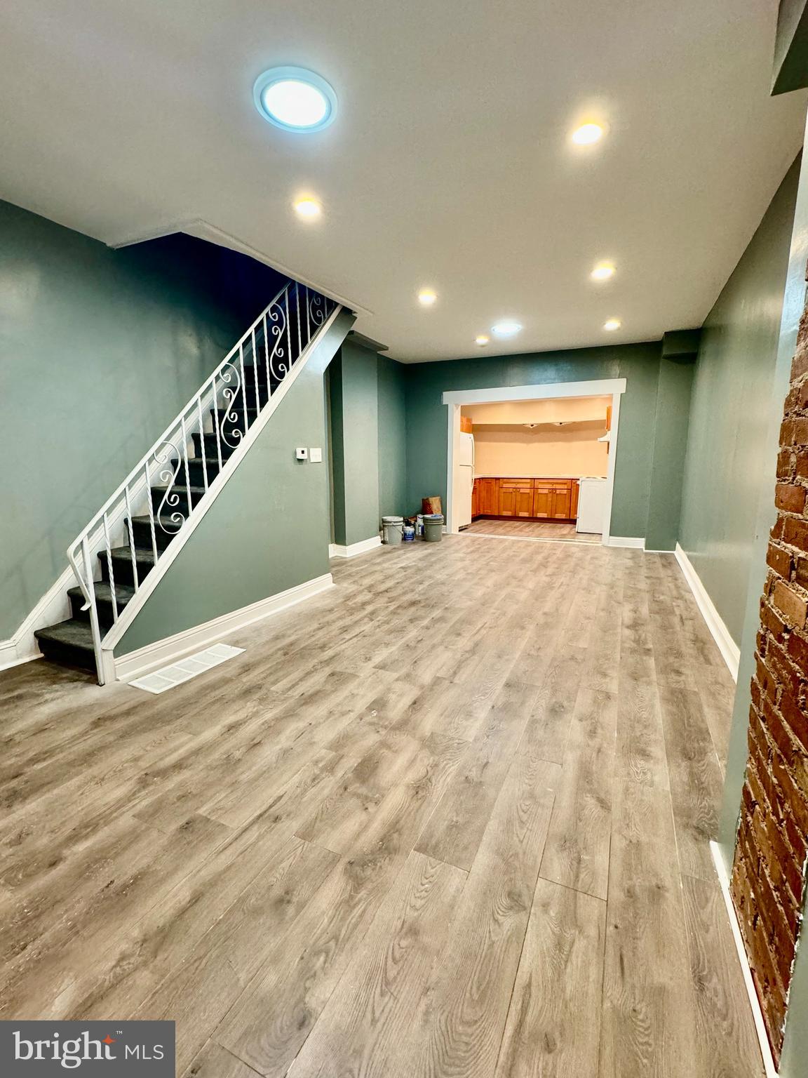 HARROWGATE - Residential Lease