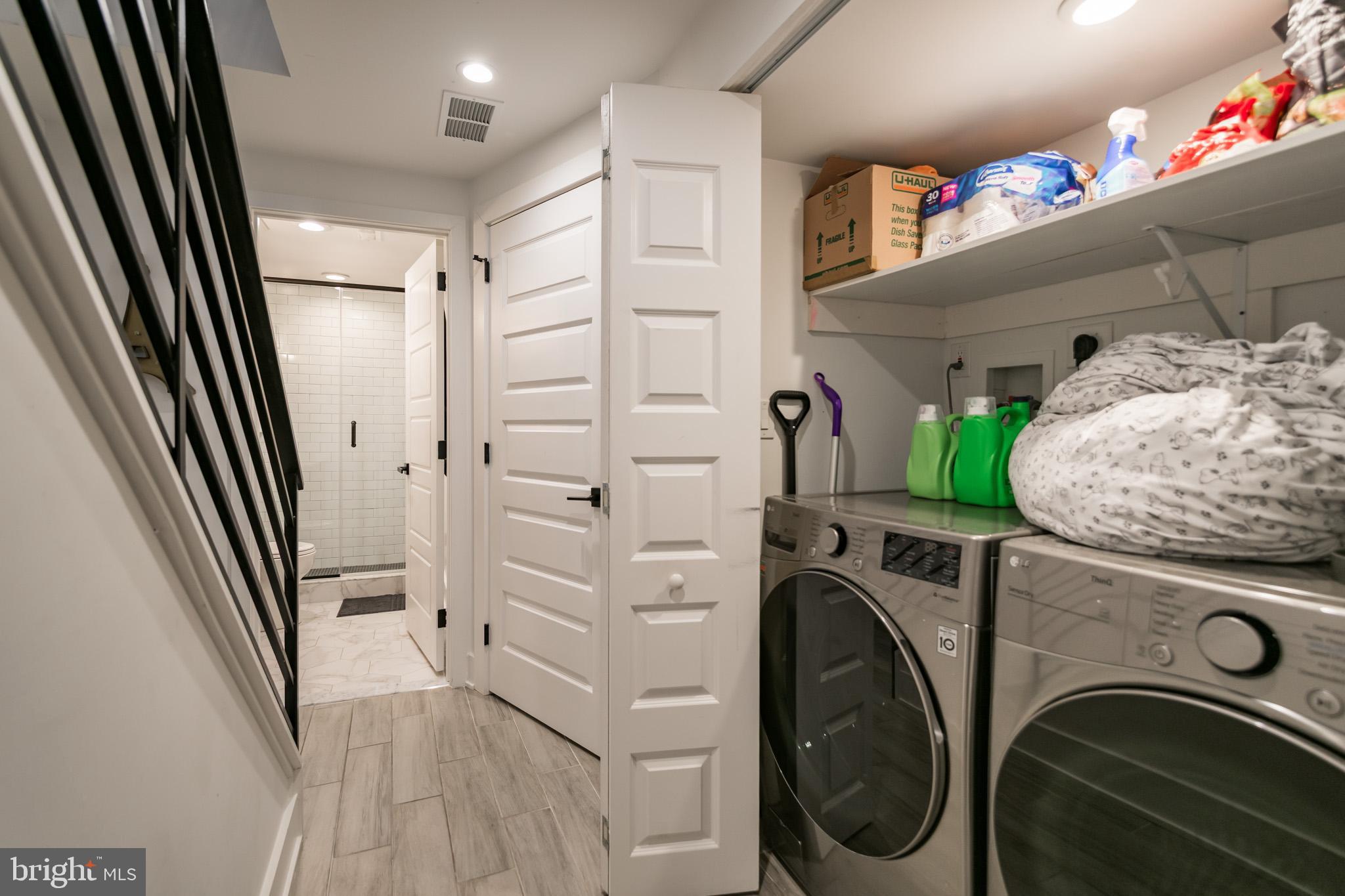 POINT BREEZE - Residential Lease