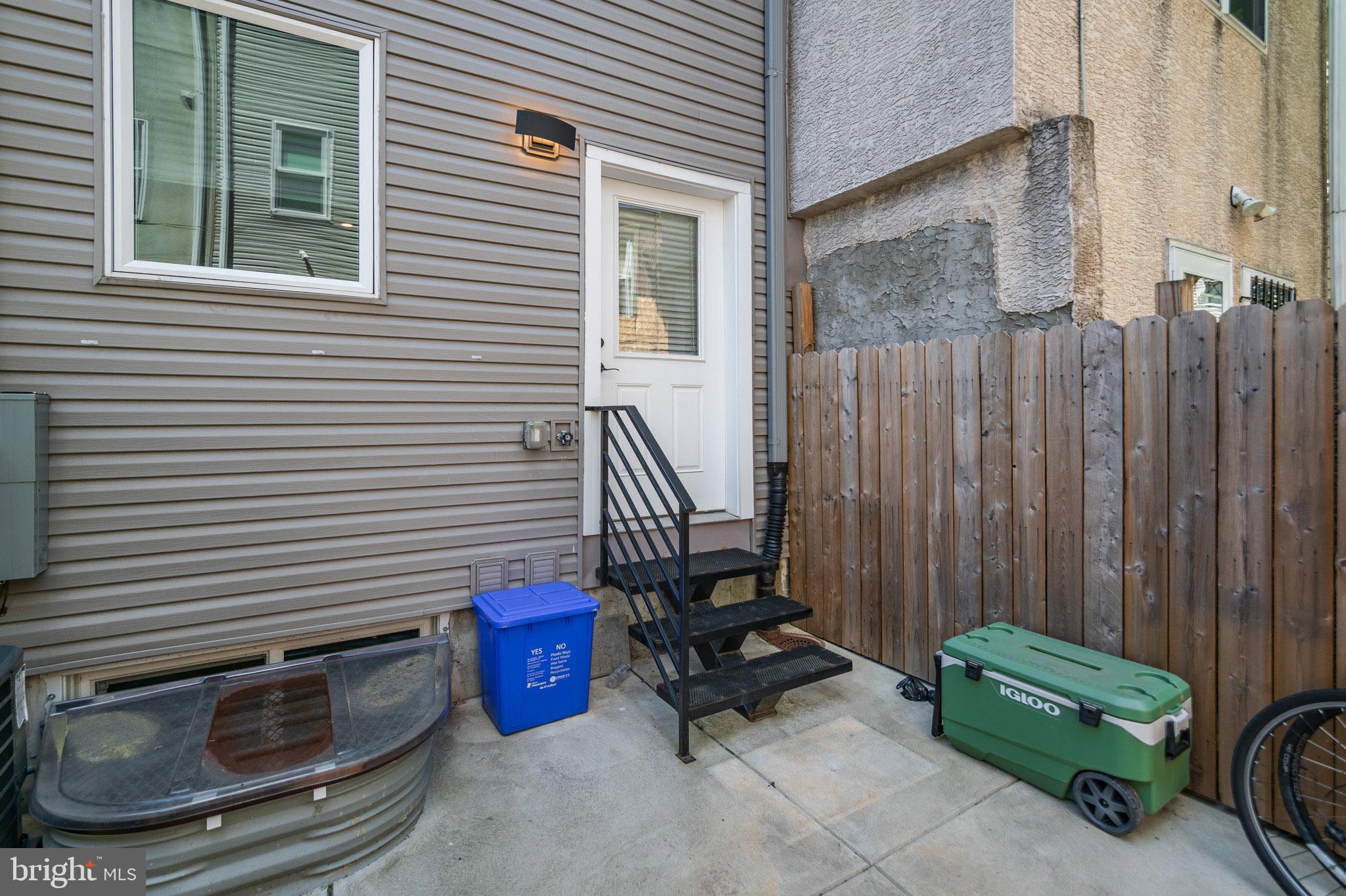 POINT BREEZE - Residential Lease