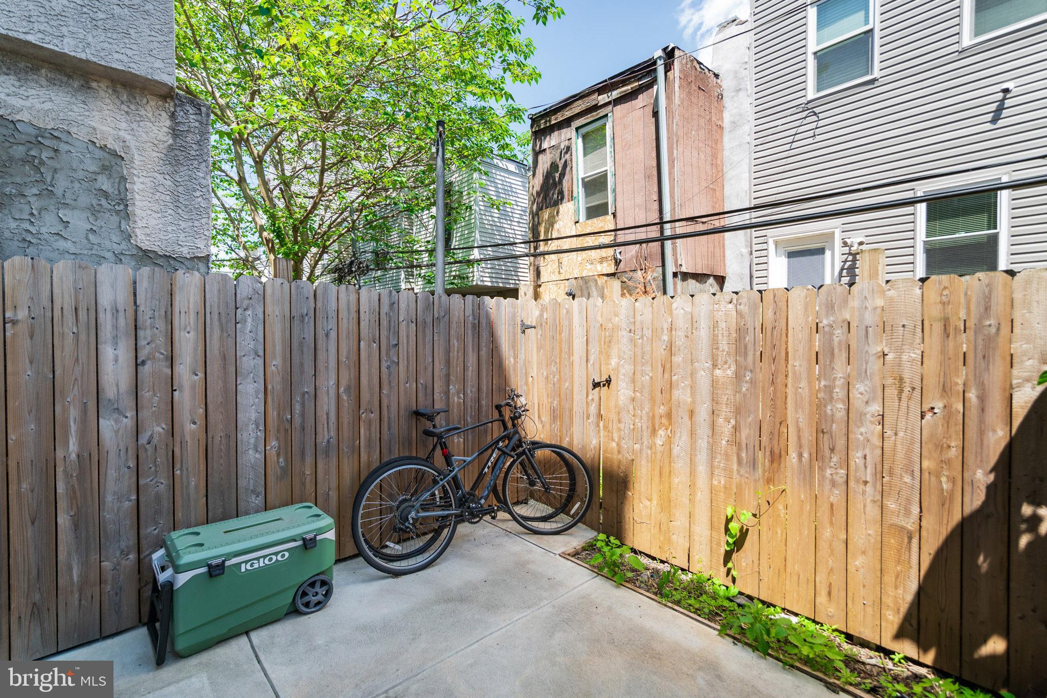 POINT BREEZE - Residential Lease