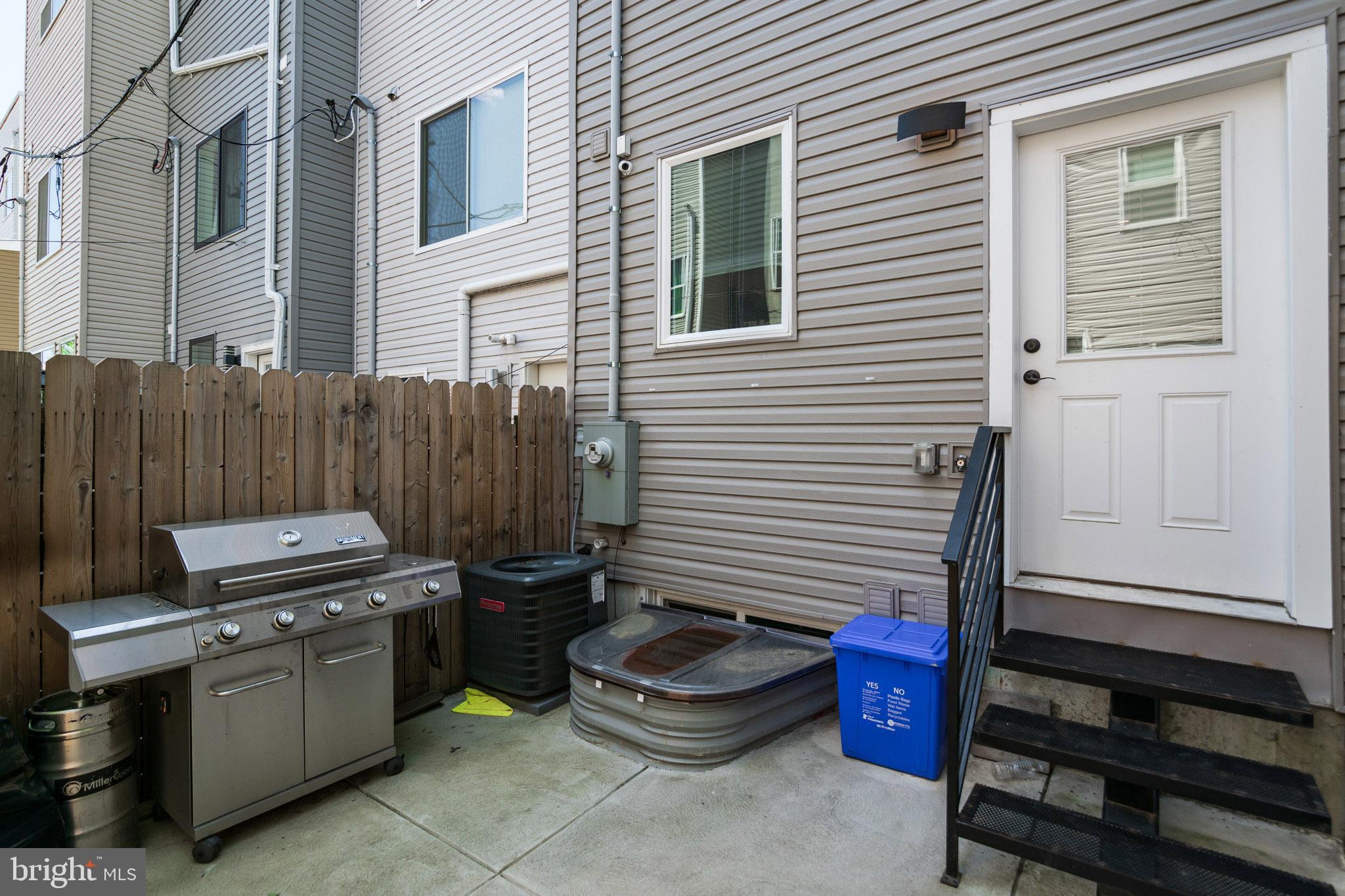 POINT BREEZE - Residential Lease