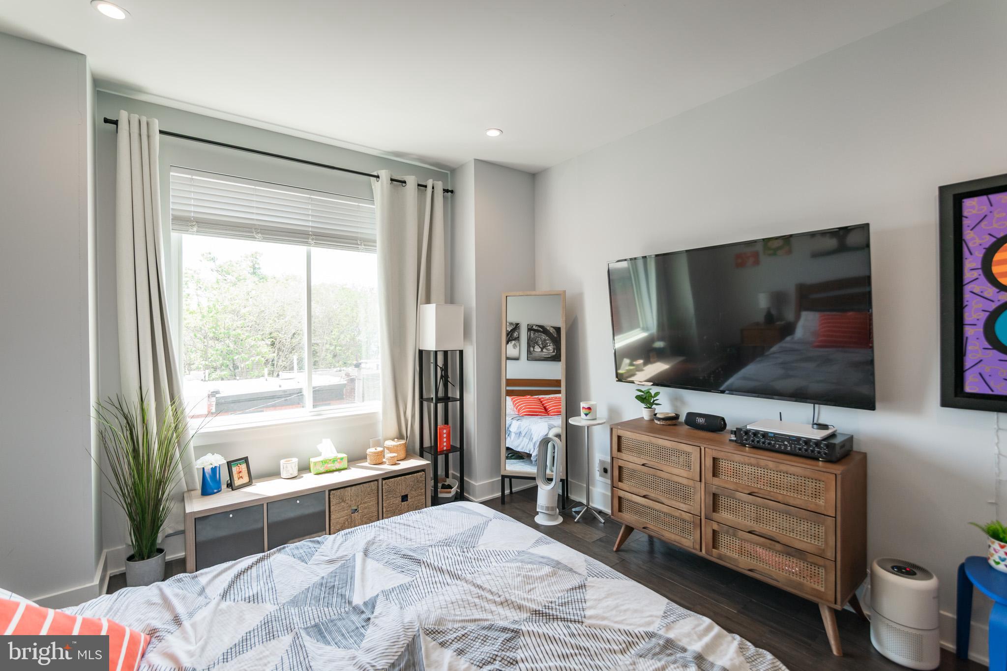 POINT BREEZE - Residential Lease