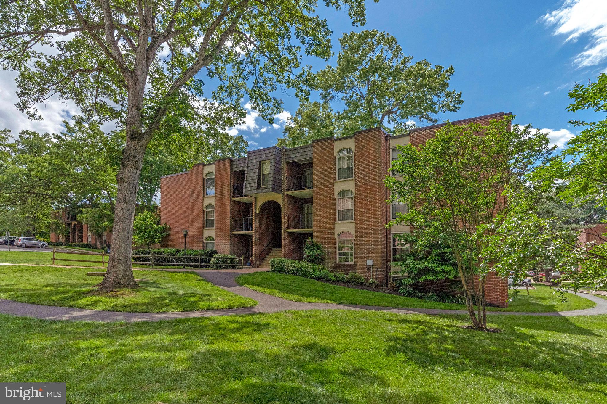3328 WOODBURN VILLAGE DRIVE 14