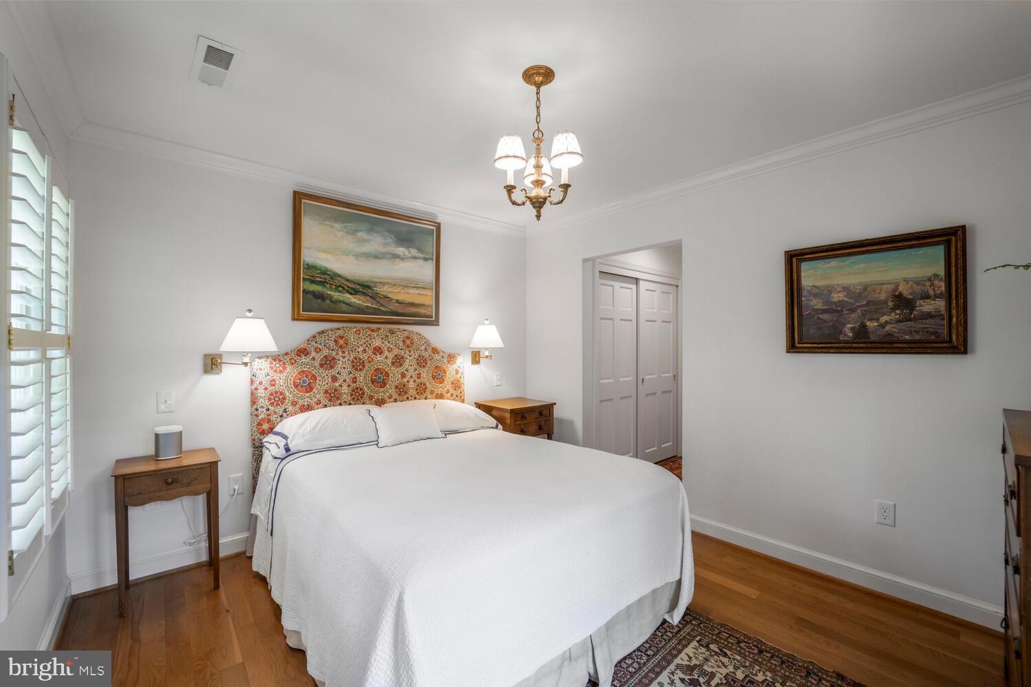 YATES GARDENS - Residential