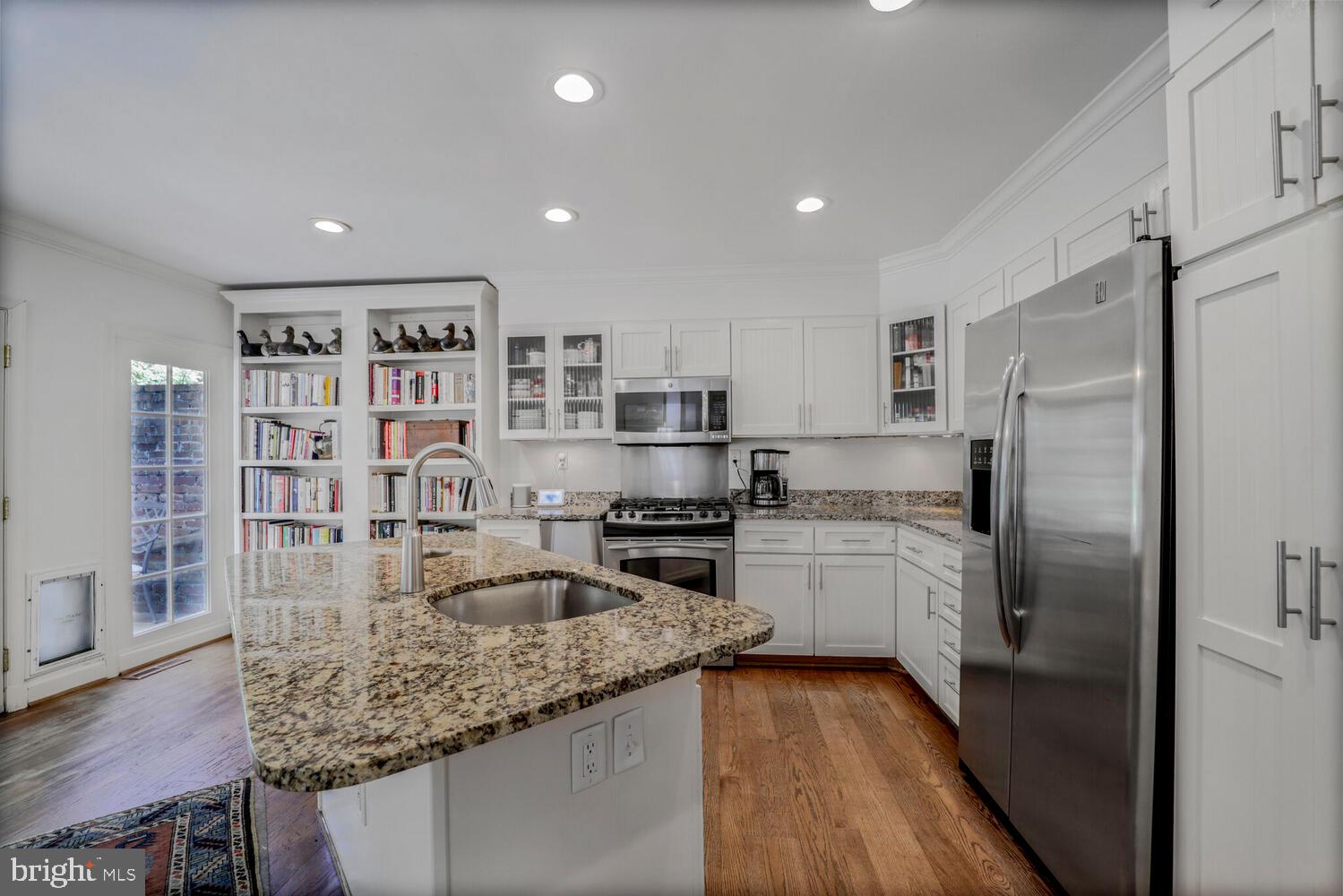 YATES GARDENS - Residential