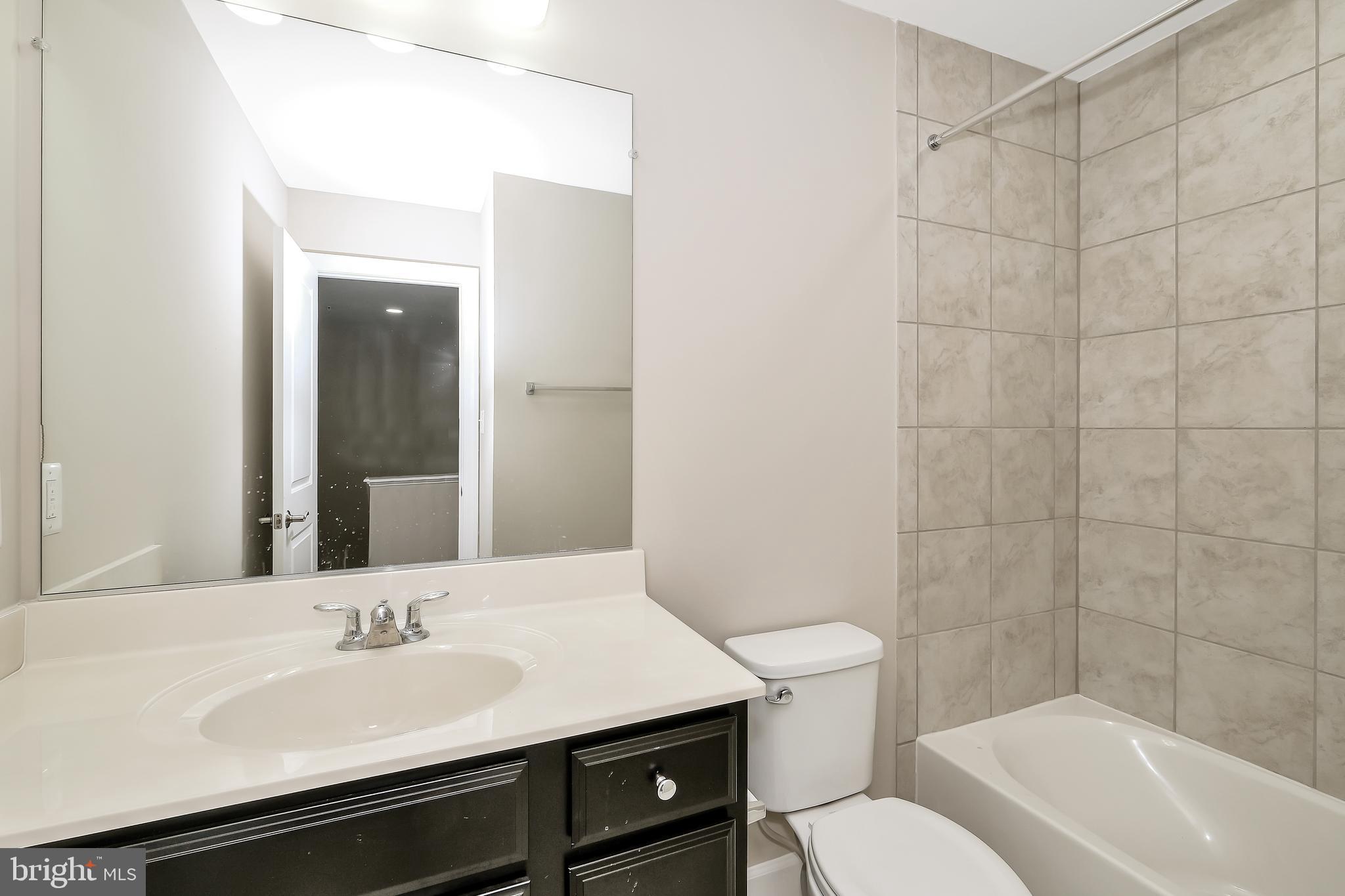 HAMILTON PARK - Residential