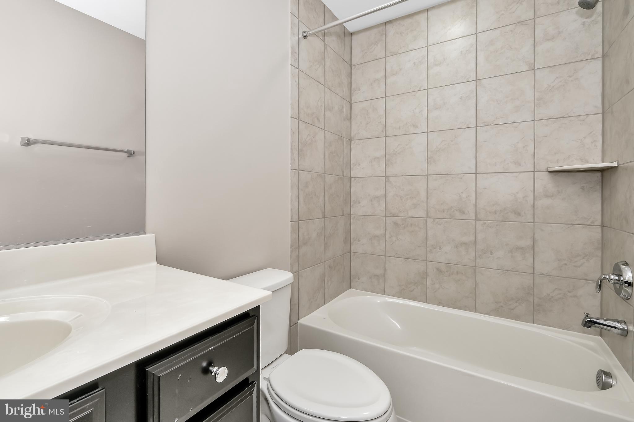 HAMILTON PARK - Residential