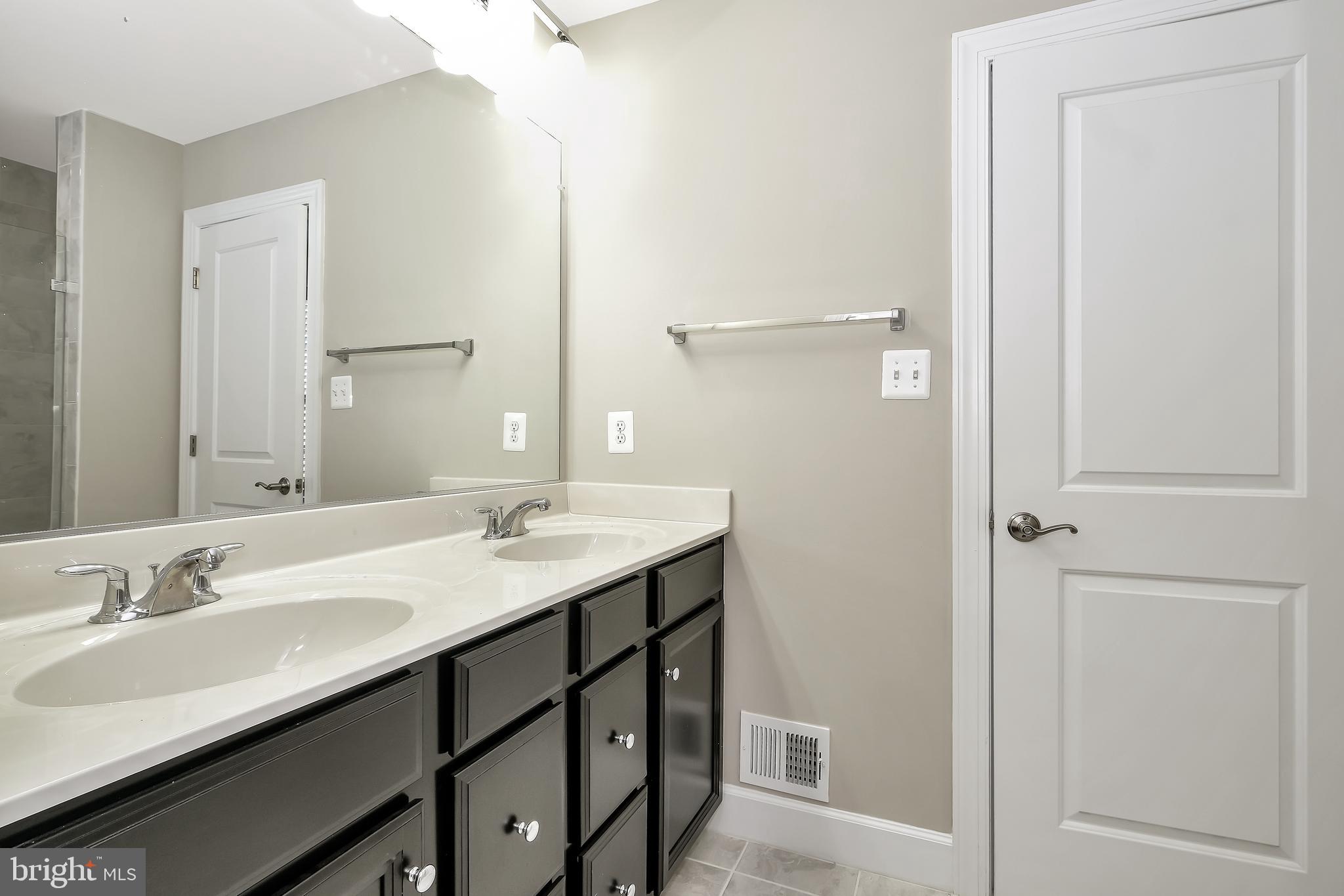 HAMILTON PARK - Residential