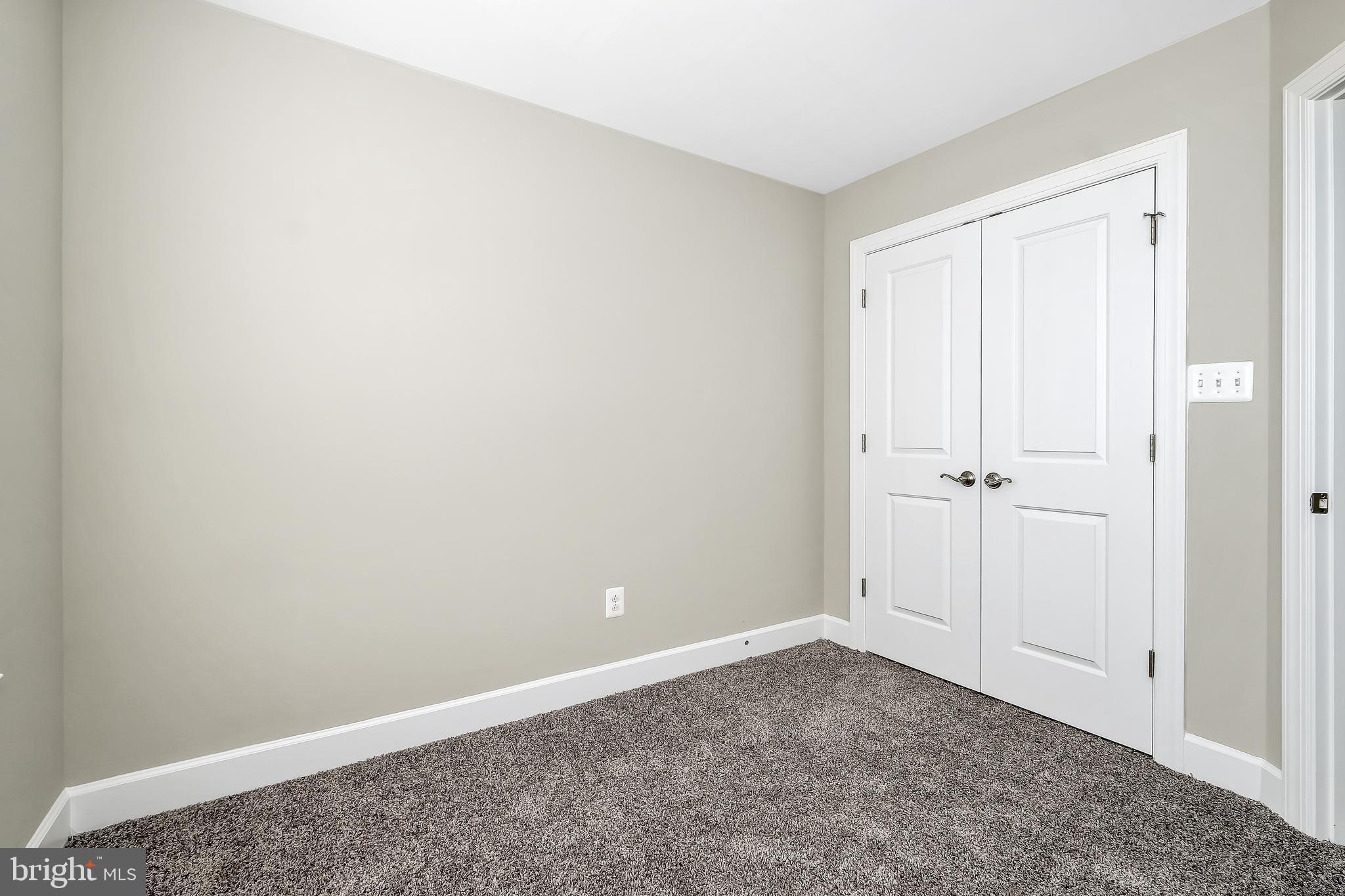 HAMILTON PARK - Residential