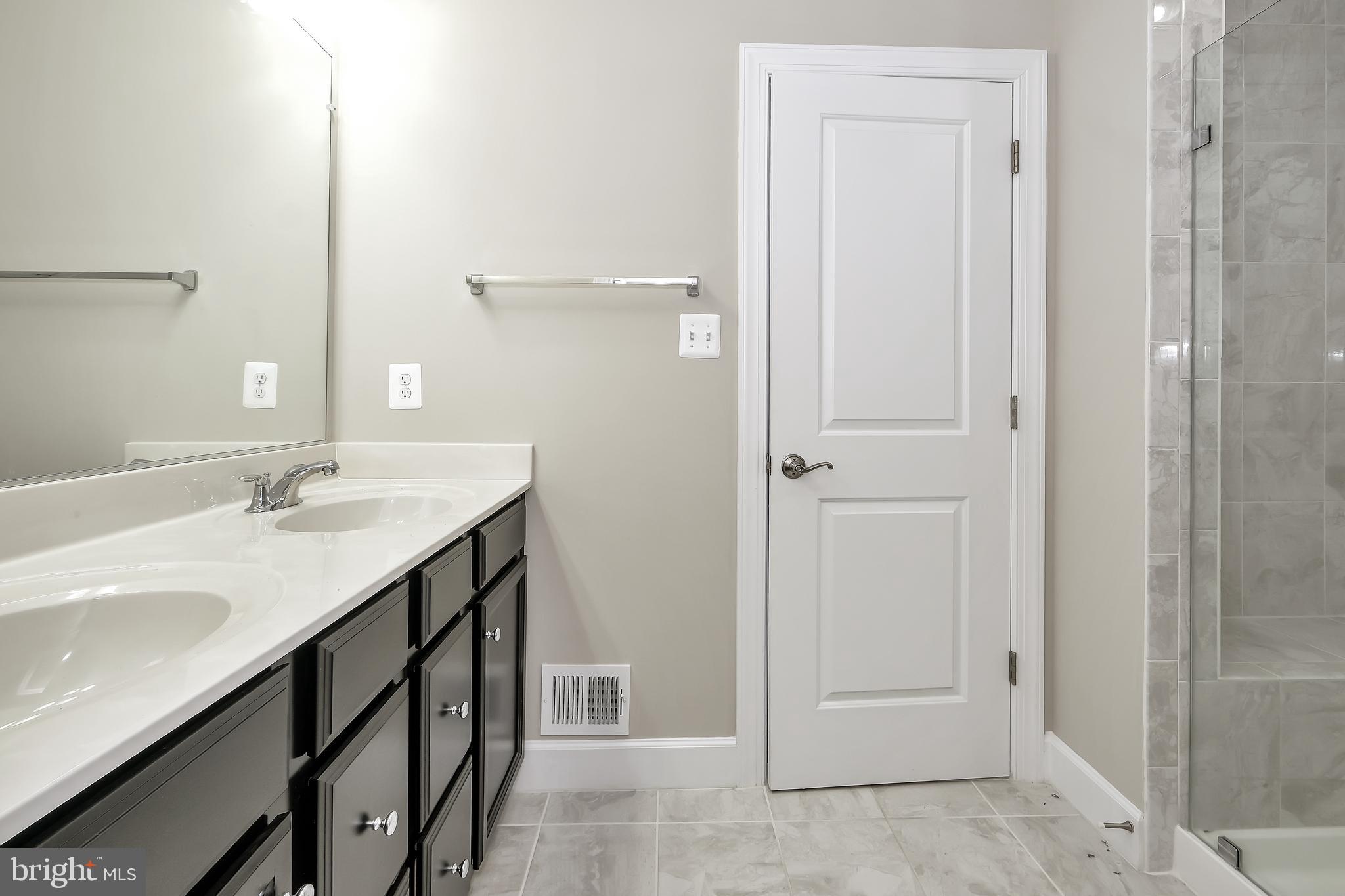 HAMILTON PARK - Residential