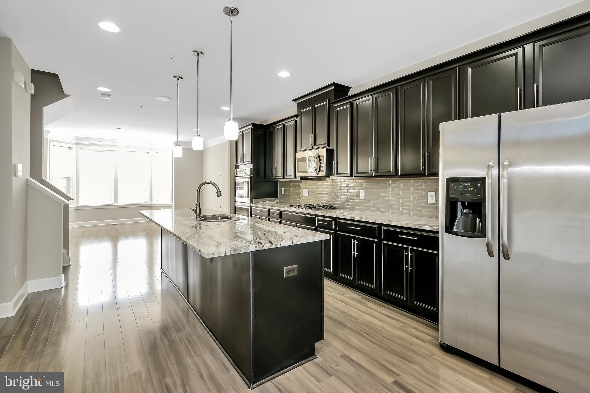 HAMILTON PARK - Residential