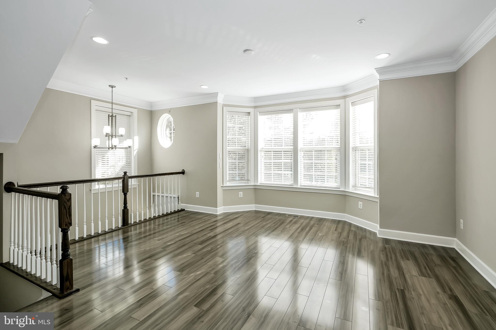 HAMILTON PARK - Residential