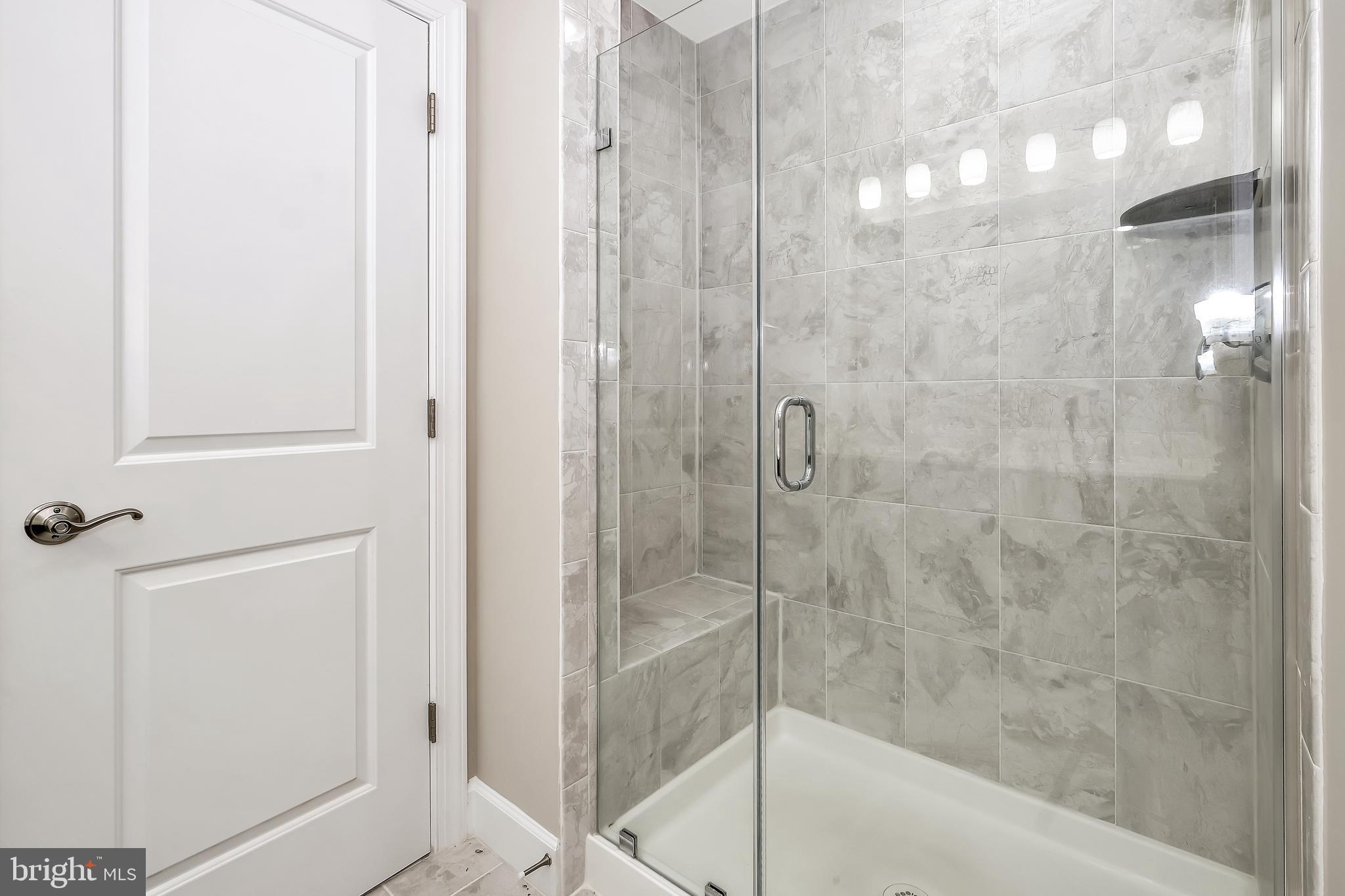 HAMILTON PARK - Residential