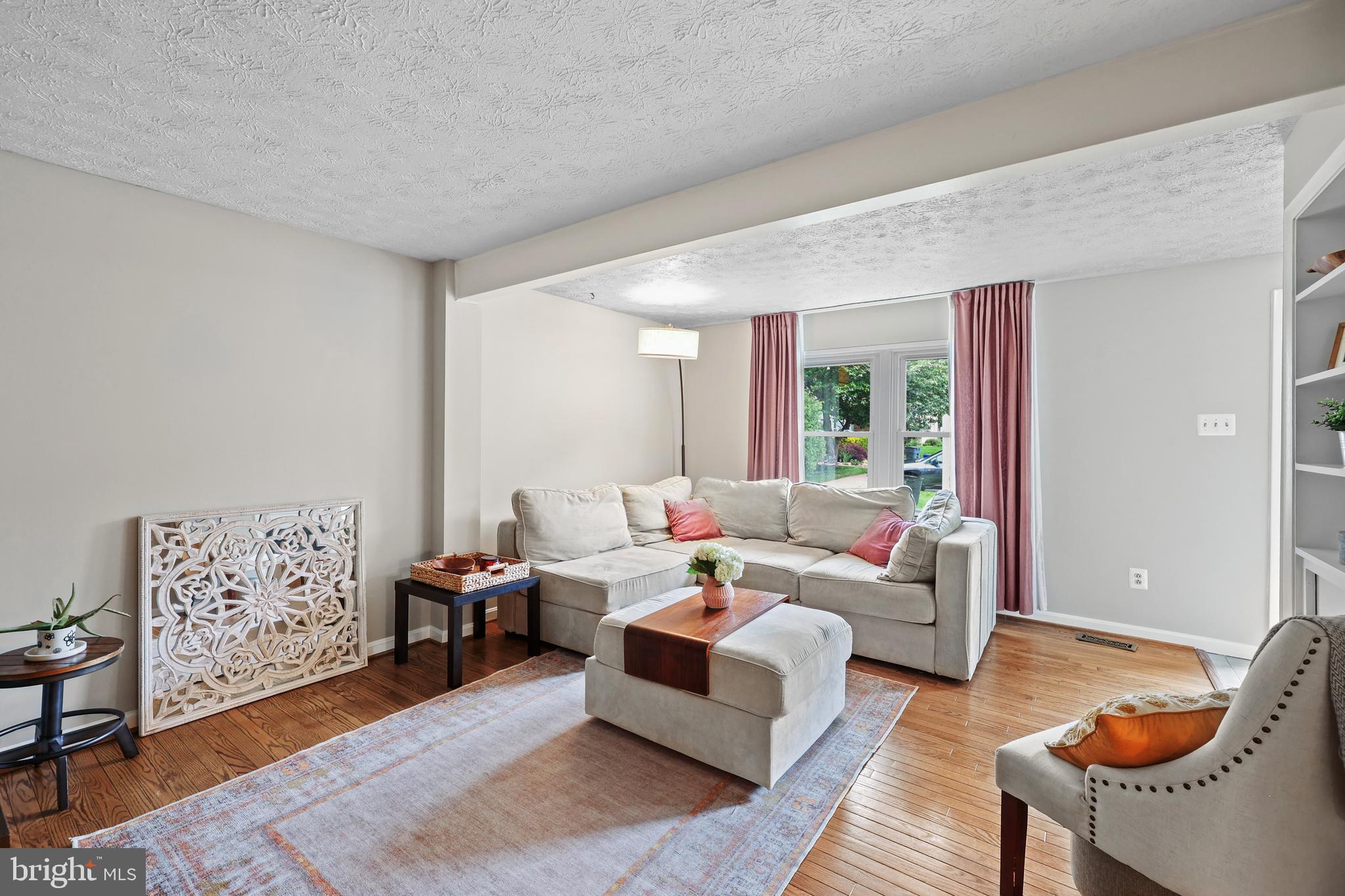 8140 WILLOWDALE COURT