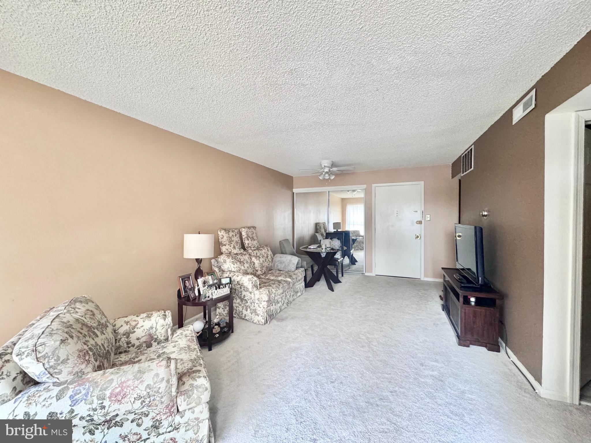 CHATHAM VIL OF TOW - Residential