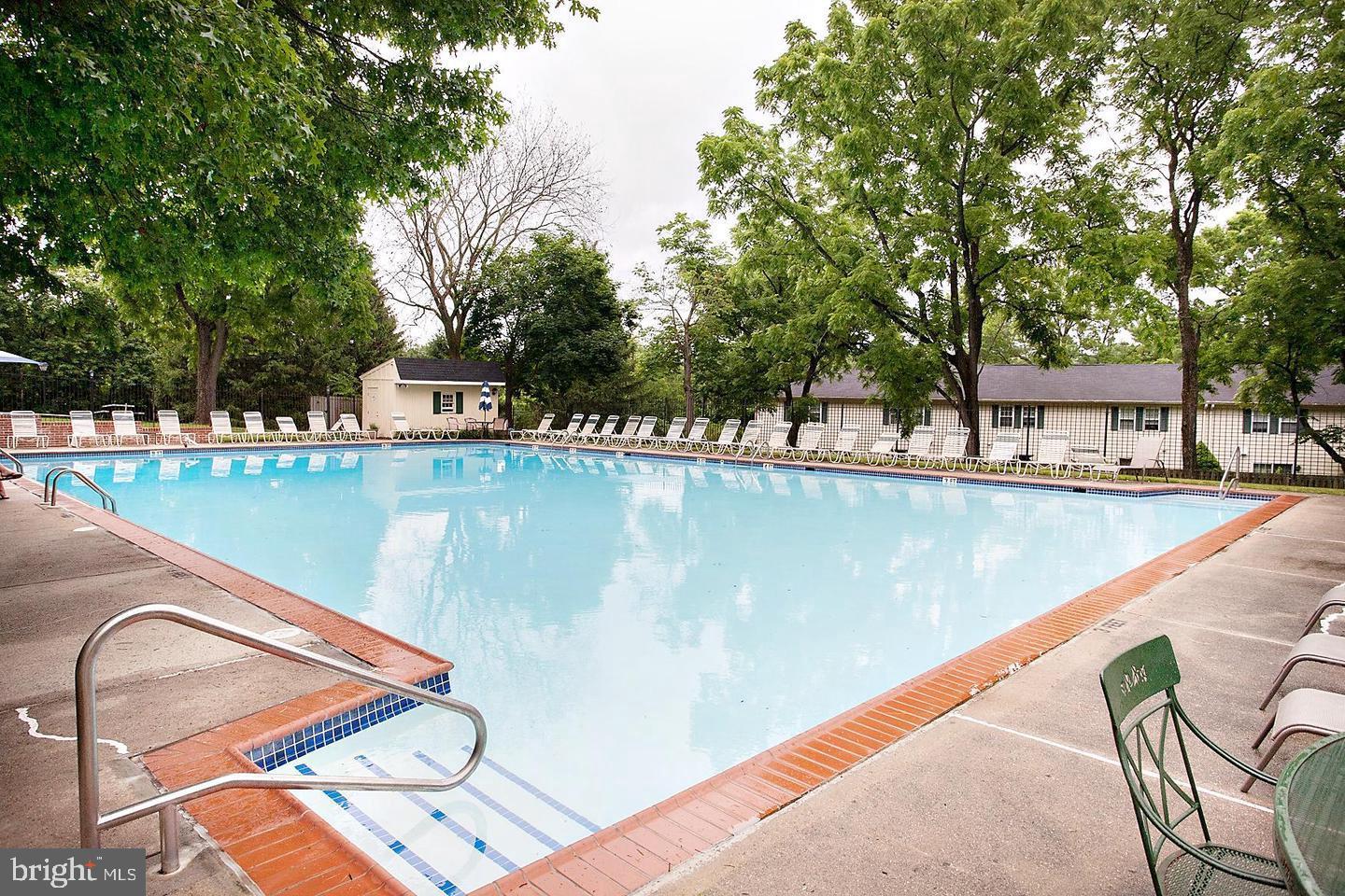 CHATHAM VIL OF TOW - Residential