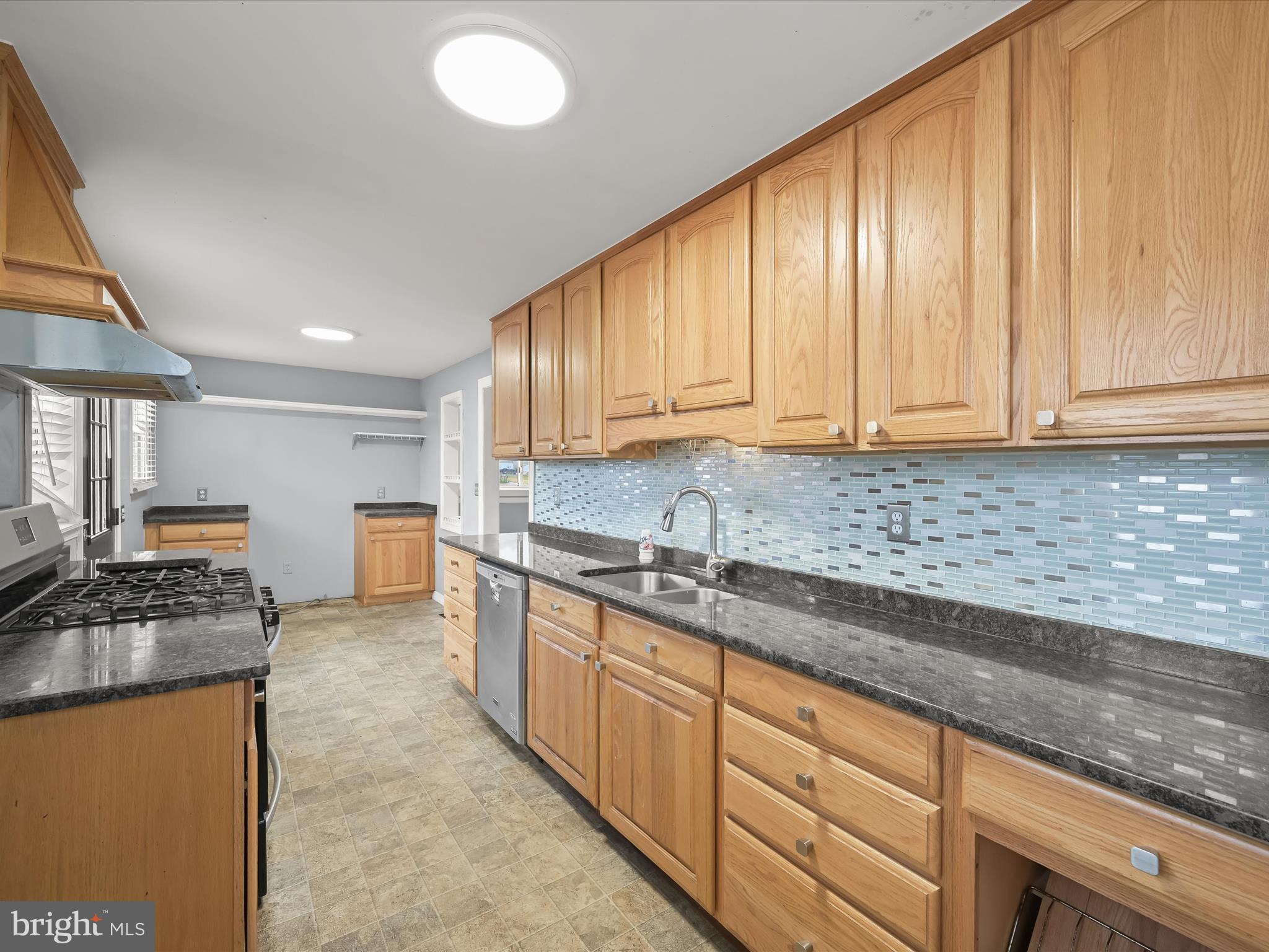 LANDSDOWNE - Residential