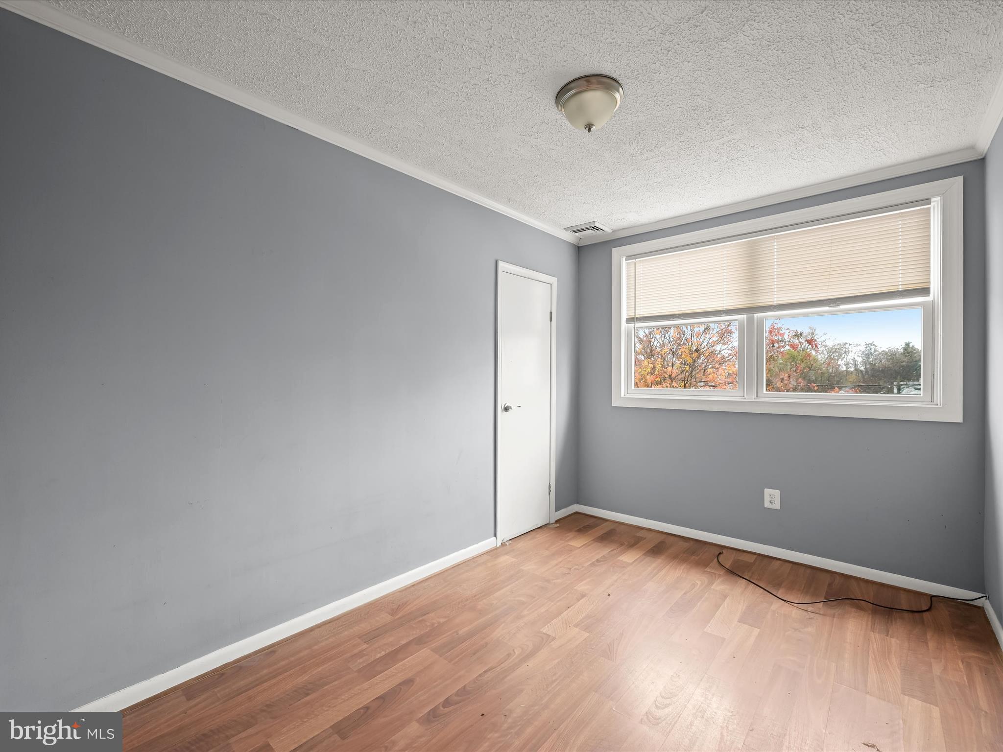 LANDSDOWNE - Residential