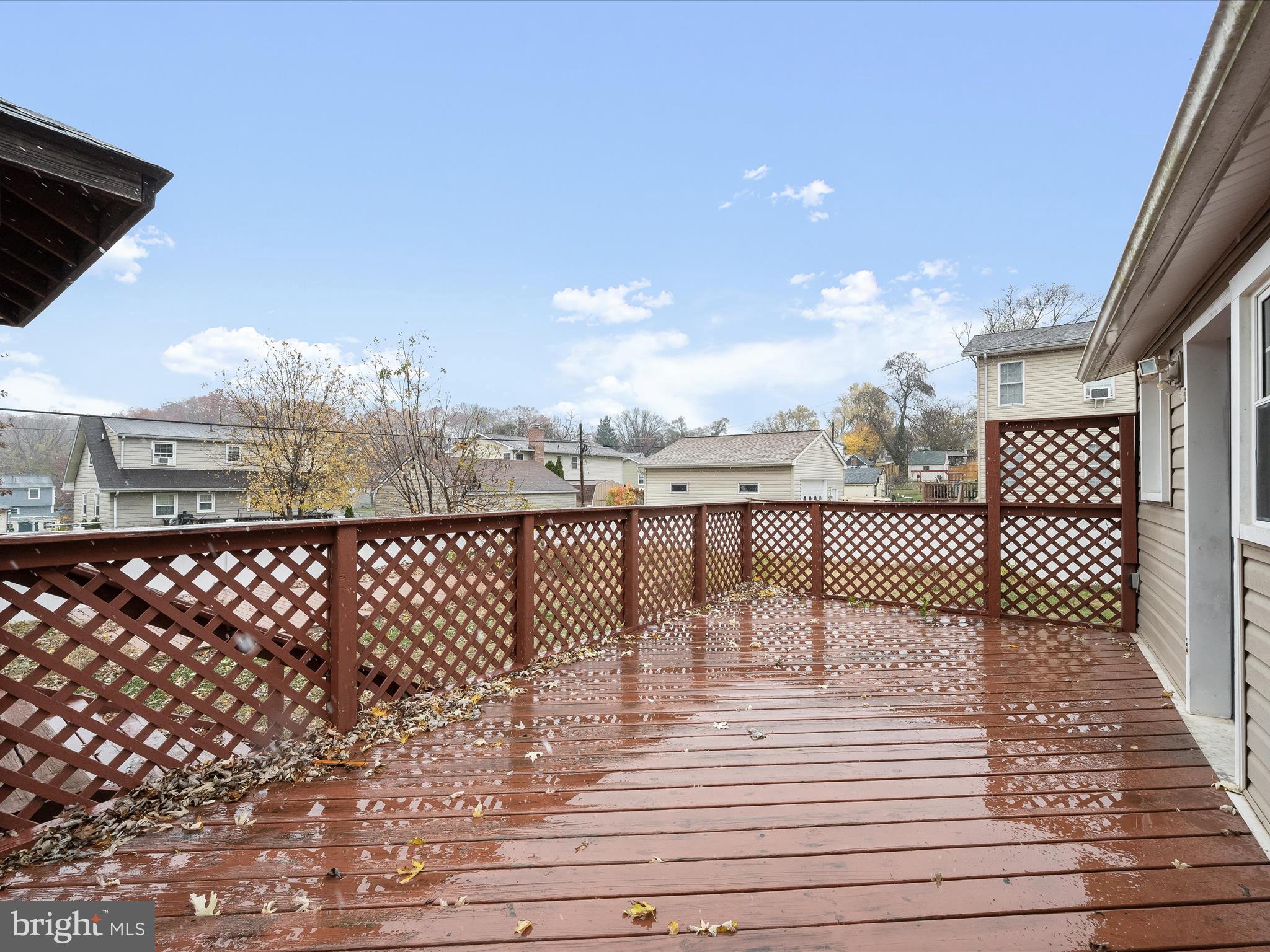 LANDSDOWNE - Residential