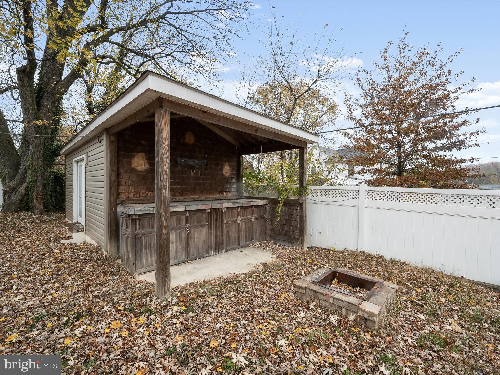 LANDSDOWNE - Residential