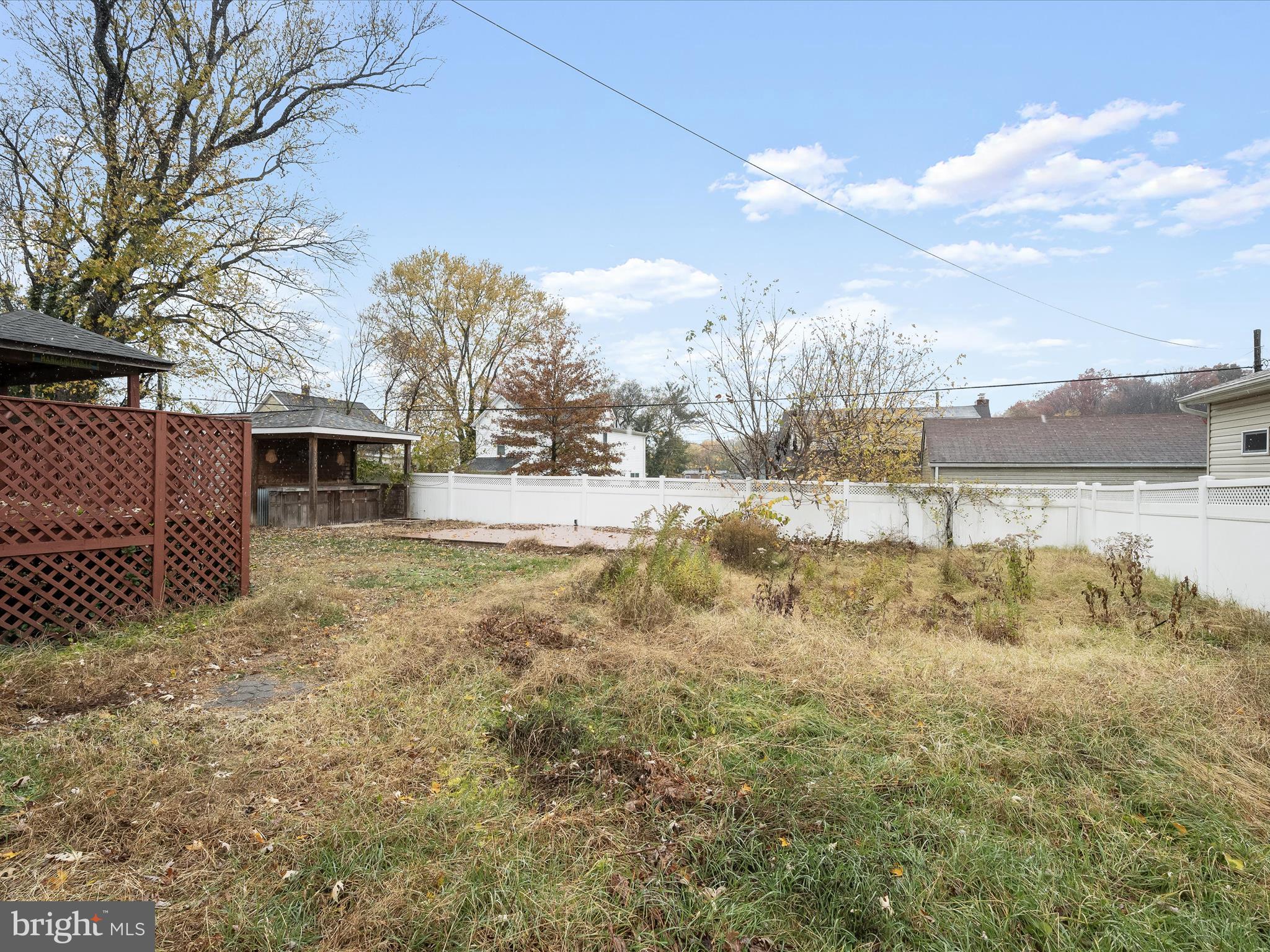 LANDSDOWNE - Residential