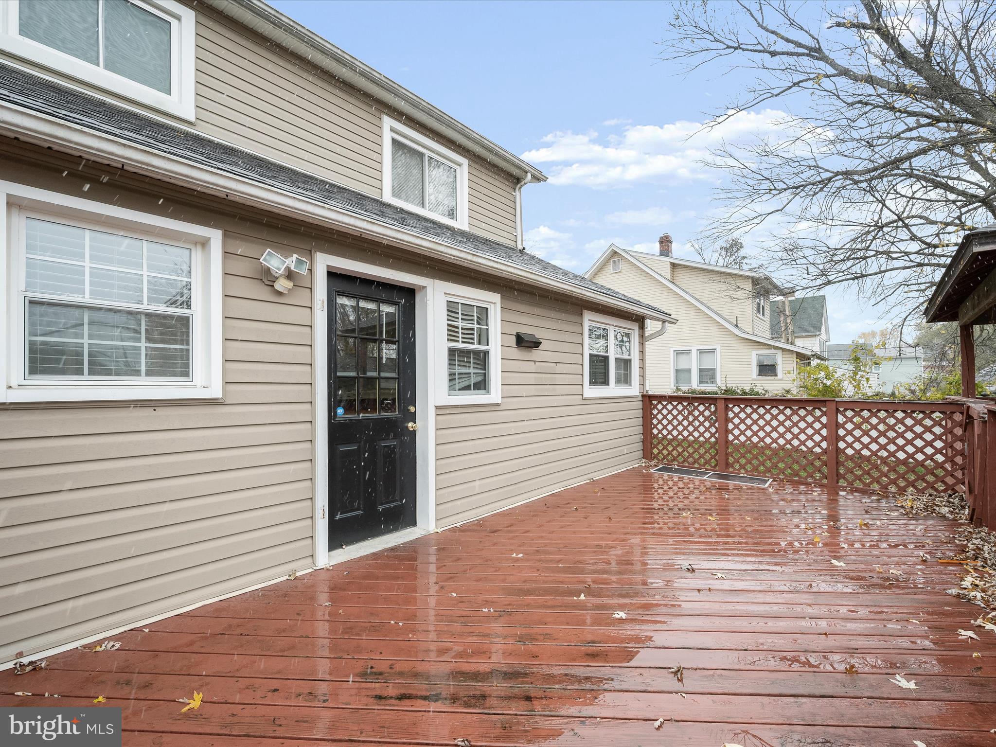 LANDSDOWNE - Residential