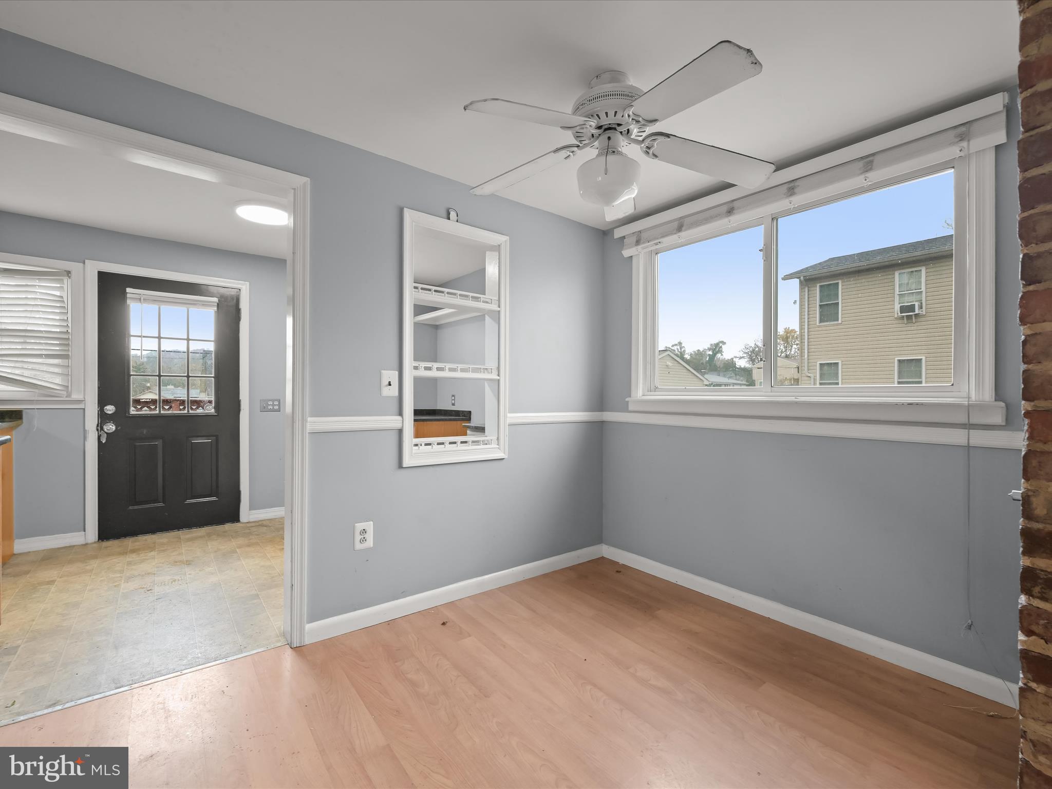 LANDSDOWNE - Residential