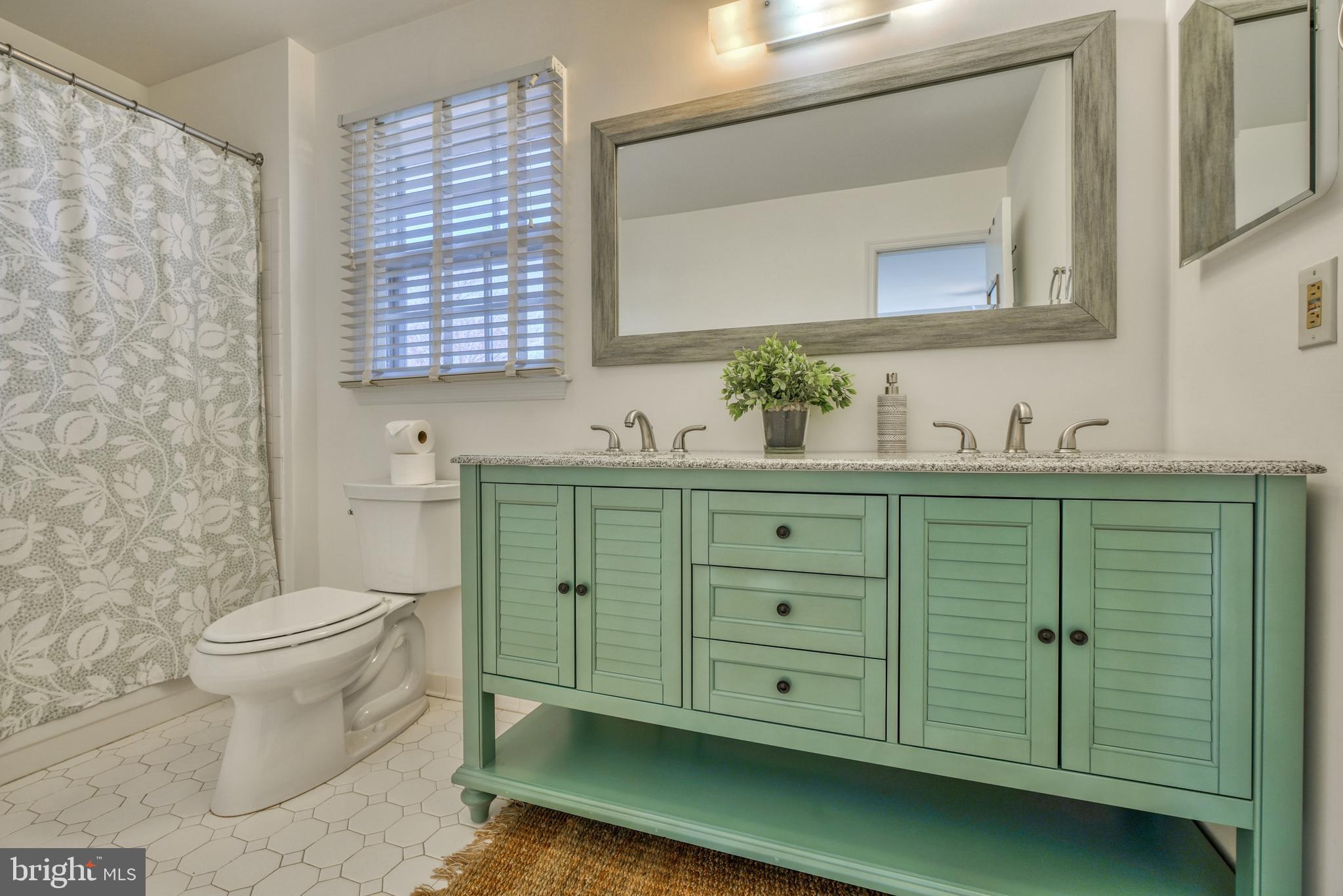 CHARLESBROOKE - Residential