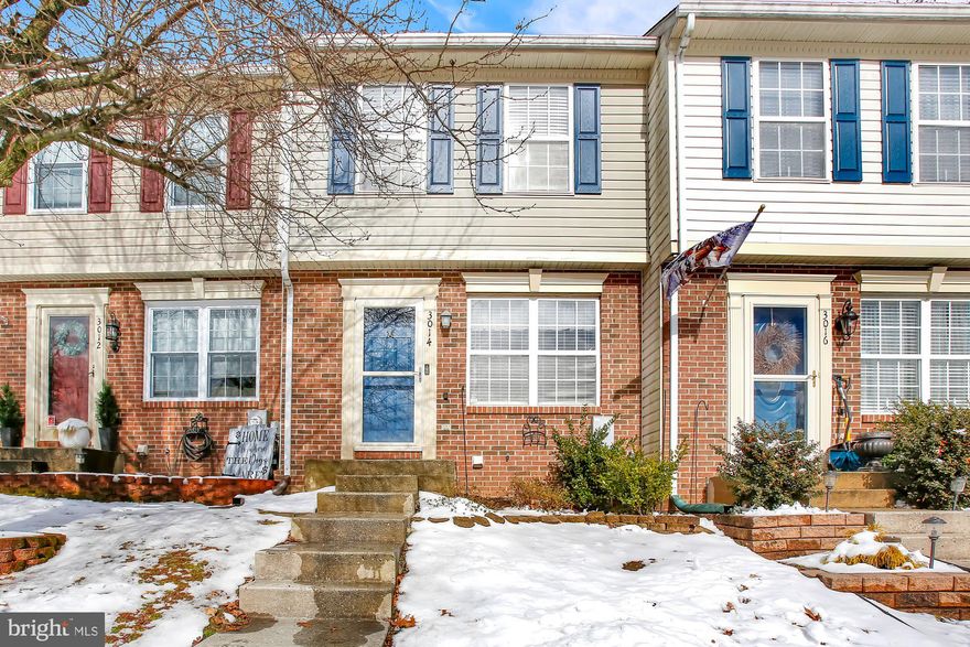 ATTENTION 1ST TIME BUYERS - Hurry to see this immaculate town home in the sought after community of St. Clair*Featuring 2 large bedrooms, 1 1/2 bathrooms & fully finished lower level*Large living room* Spacious country kitchen with new SS appliances* 2 upper level bedrooms* Fully finished lower includes family room, 1/2 bathroom, storage room & walk up to fenced in backyard with 2 level deck*UPDATED ROOF & APPLIANCES*2 ASSIGNED PARKING SPACES & PLENTY OF OVERFLOW PARKING AVAILABLE* This home is move in ready!