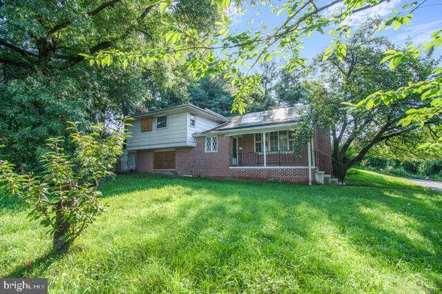 BURNT MILLS MANOR - Residential