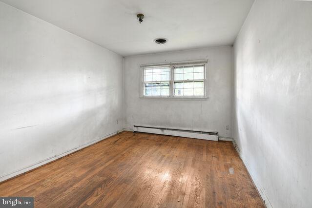 BURNT MILLS MANOR - Residential