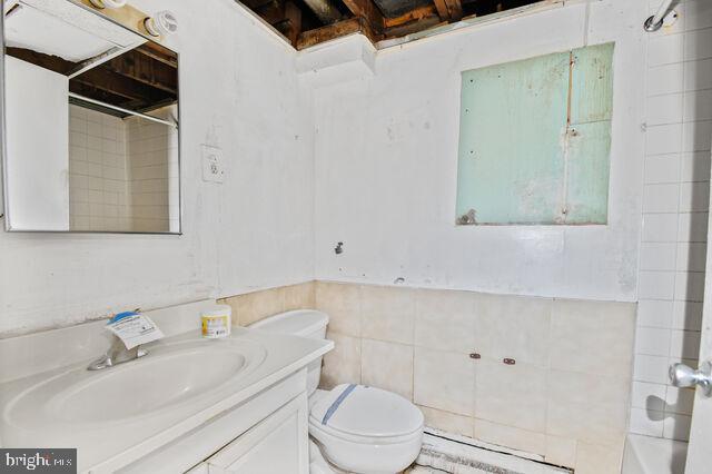 BURNT MILLS MANOR - Residential