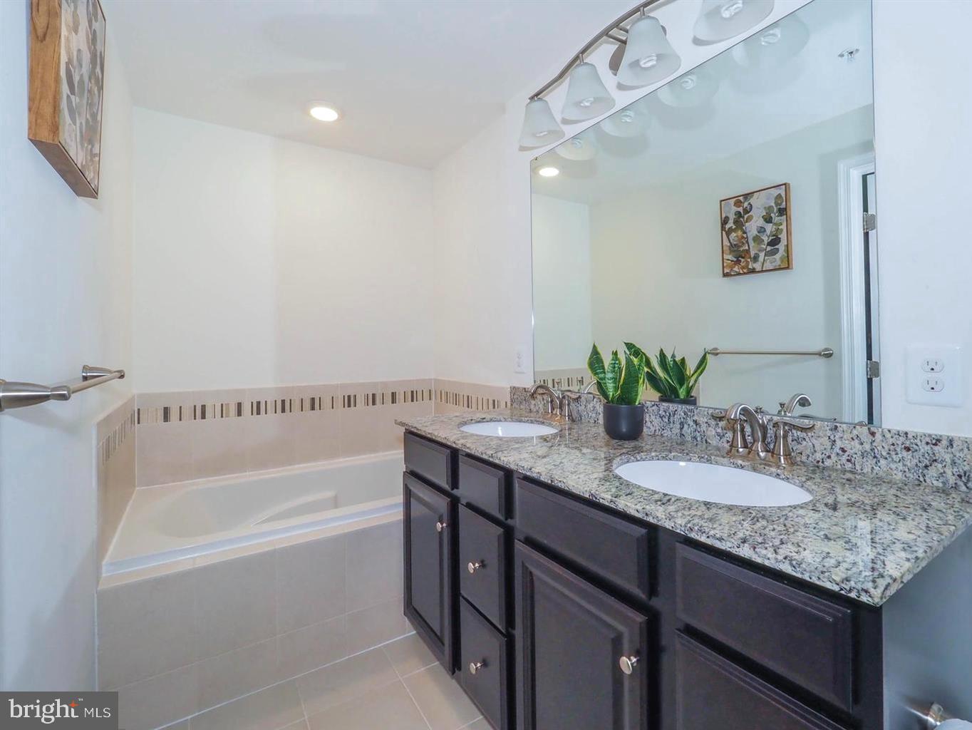 PINEY ORCHARD - Residential