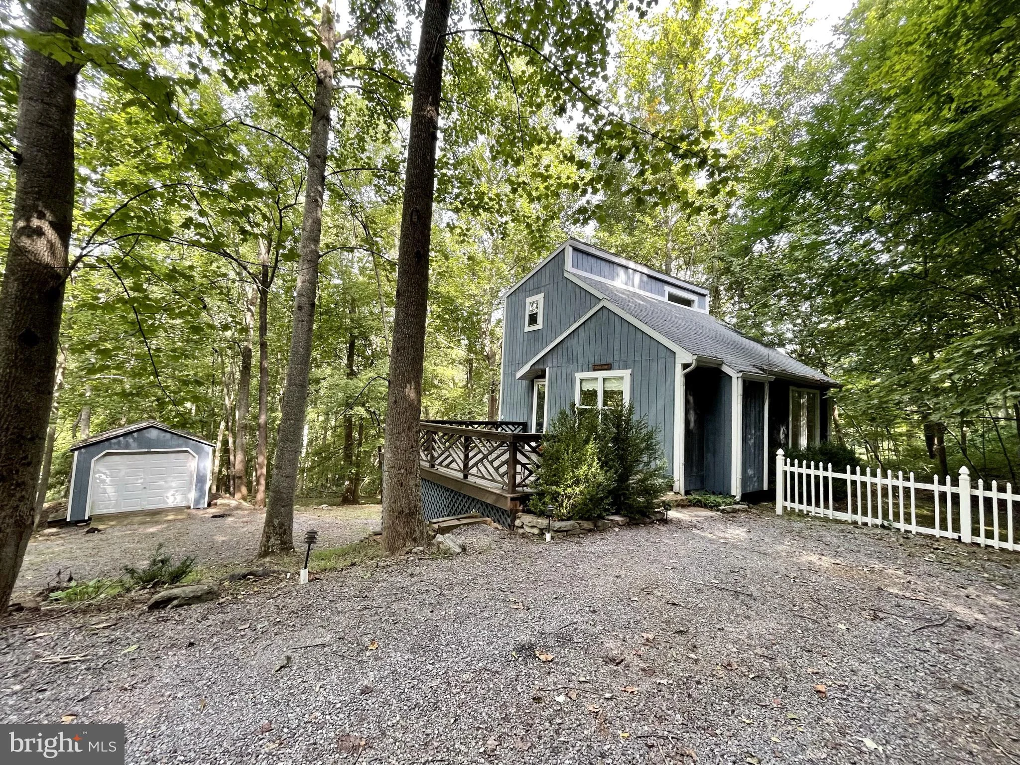 205 Walter Neely Lane, Berkeley Springs, WV 25411